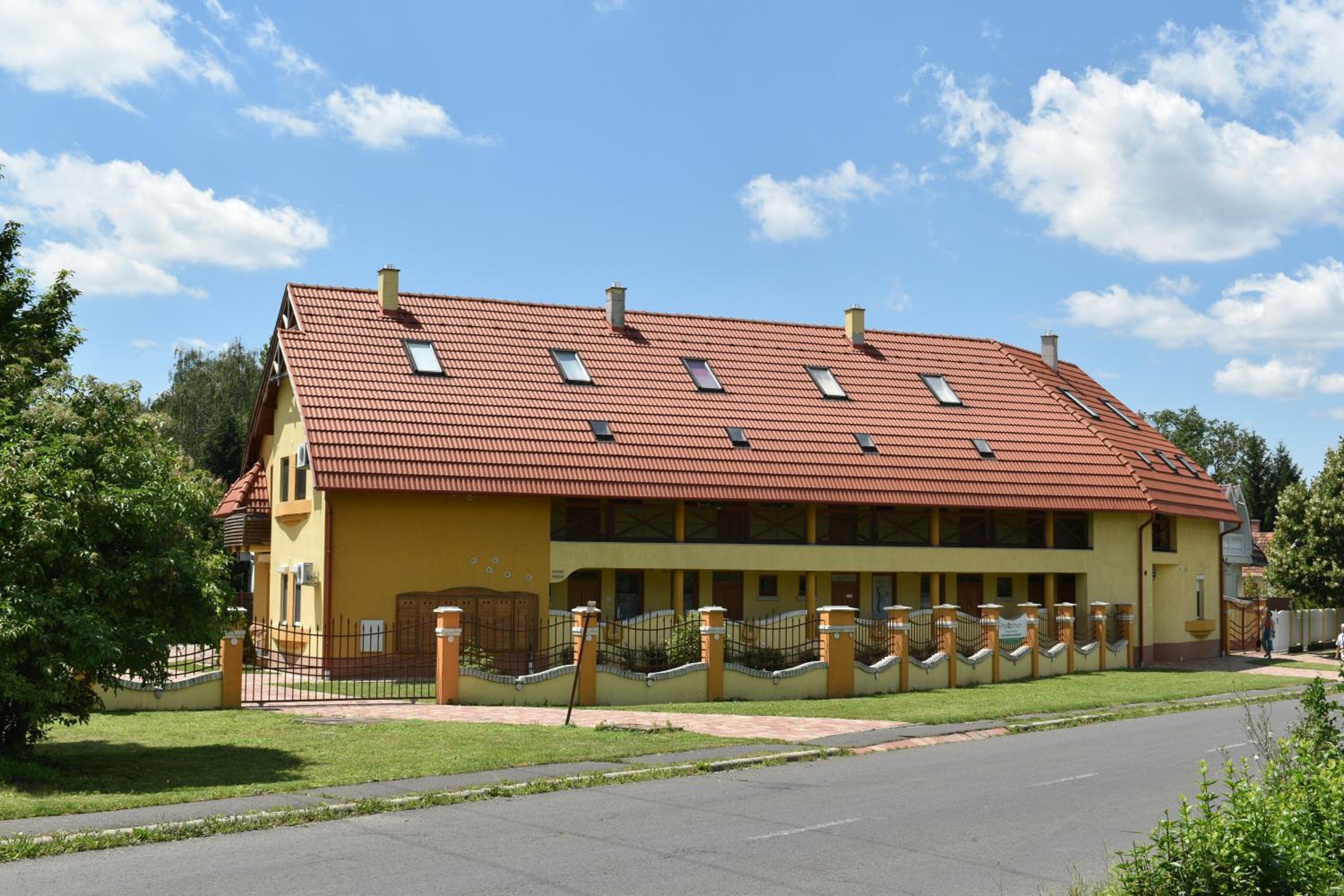 Photo 27