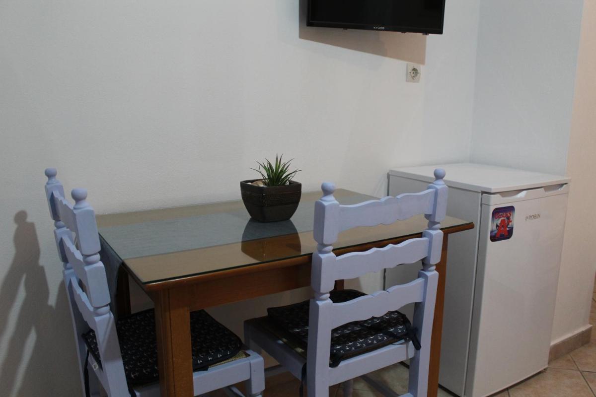 Vakis Apartments 2 view 4