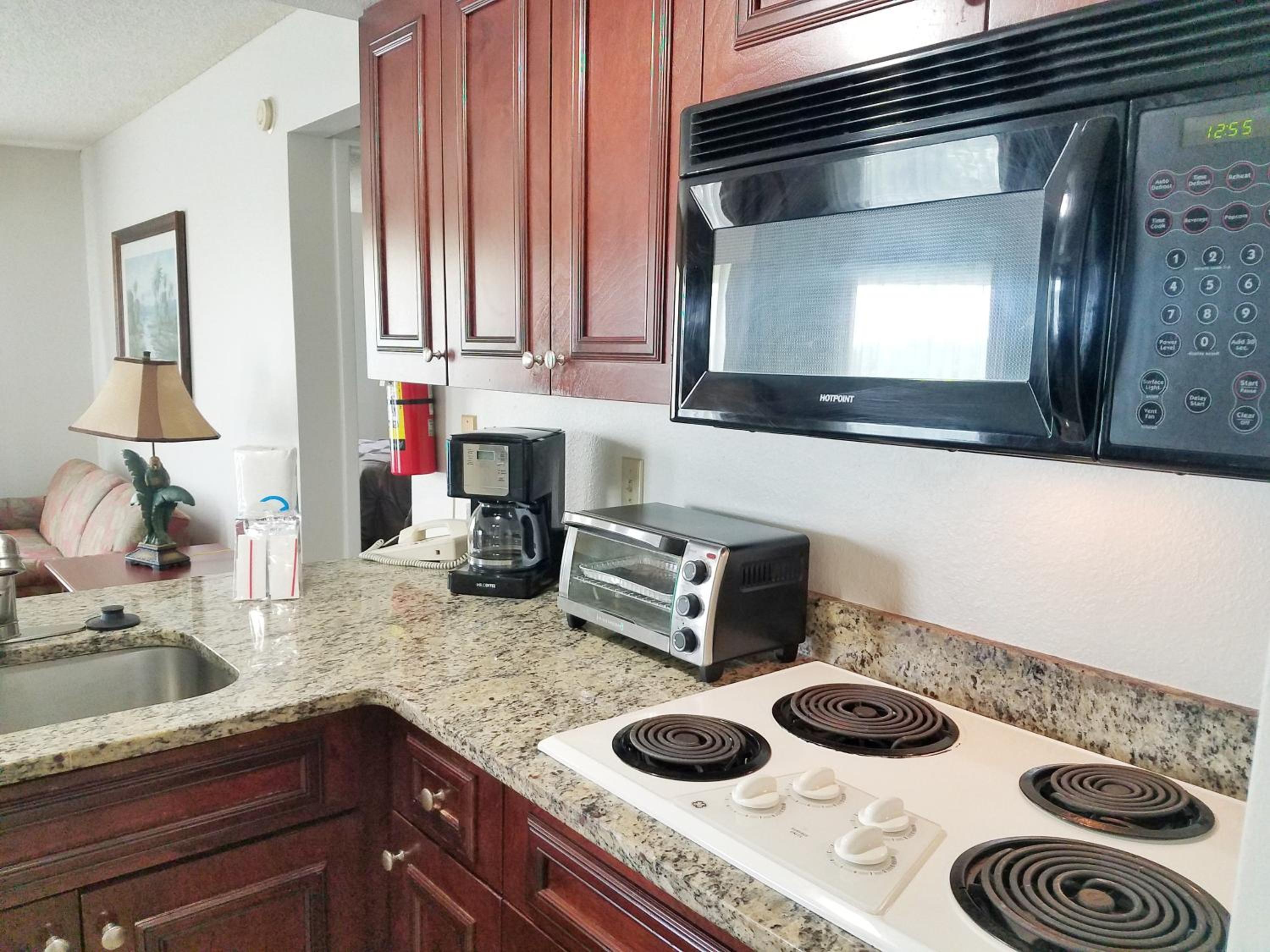 Parc Corniche Condominium Suites — photo 2