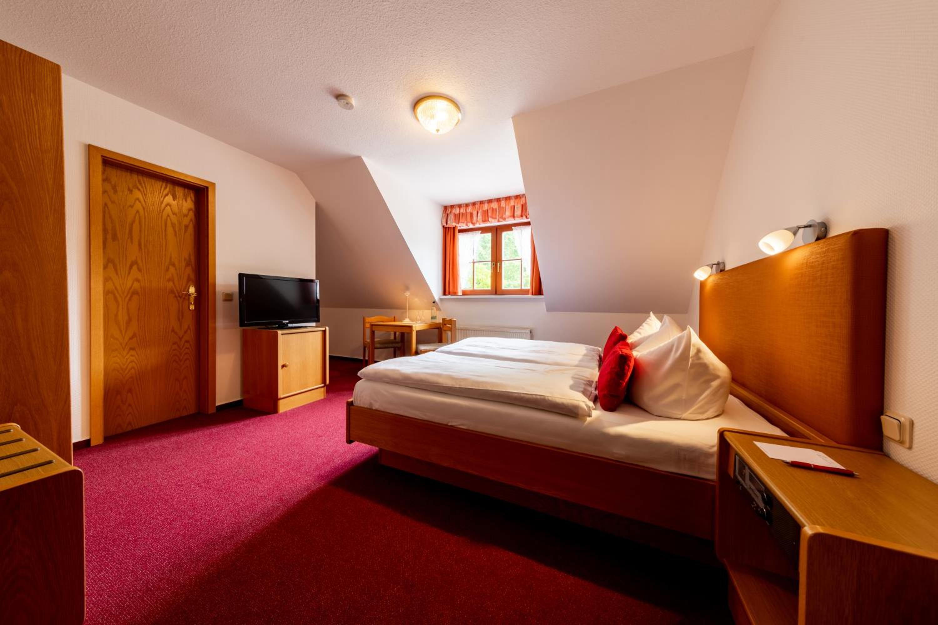 Hotel & Restaurant Lengefelder Warte
