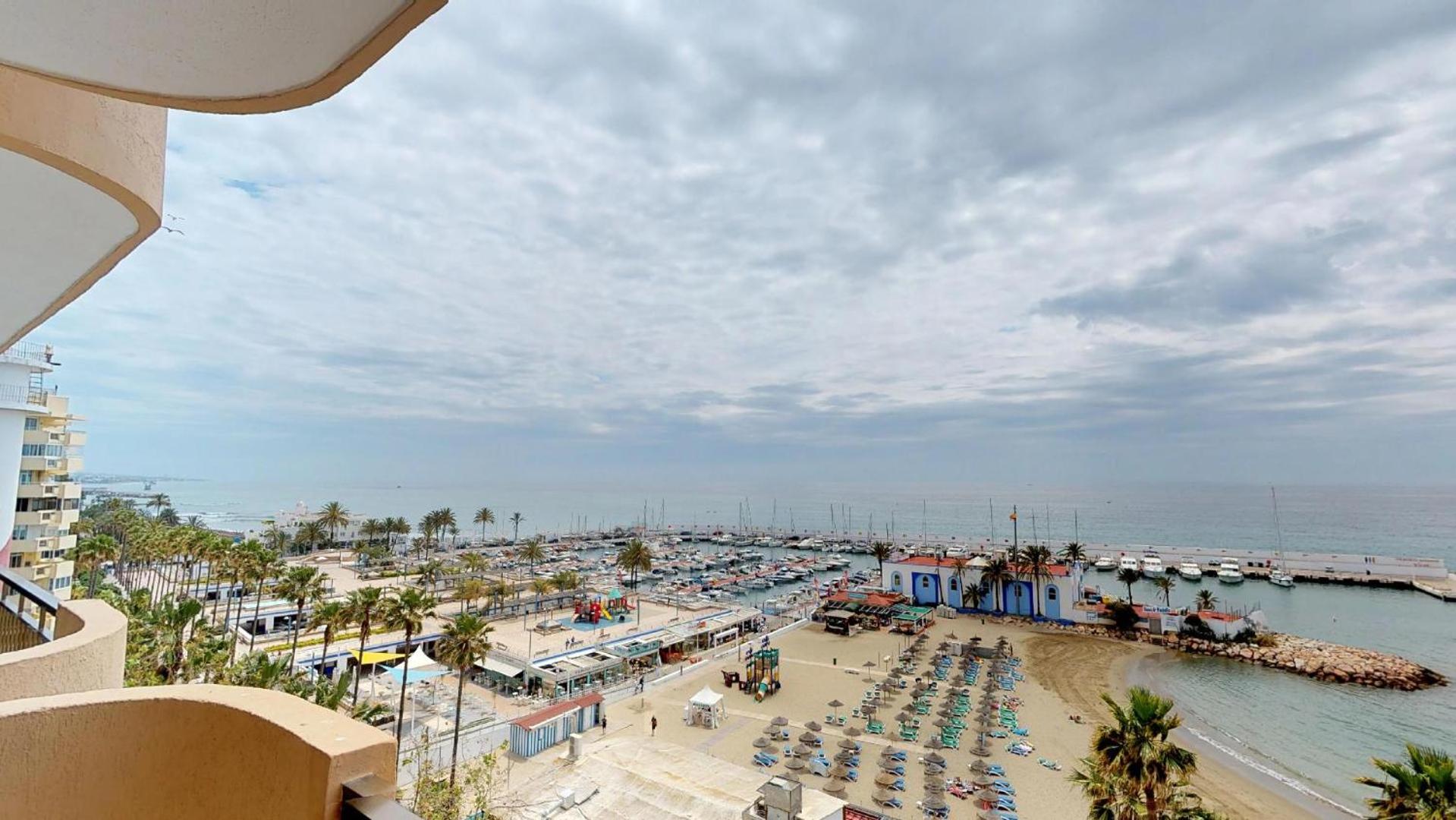 El Faro, Center Marbella Beachfront - EaW Homes view 2