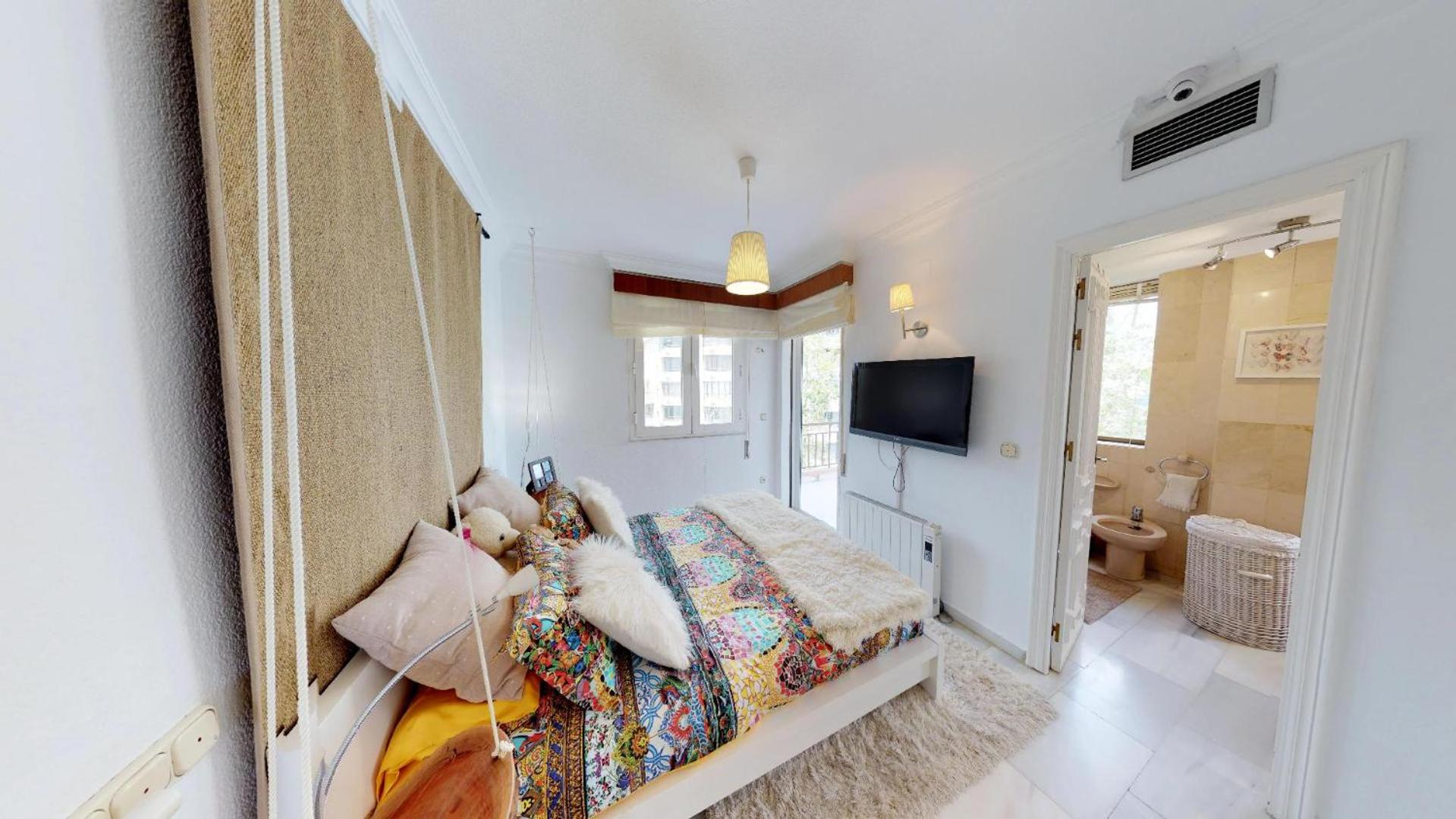 El Faro, Center Marbella Beachfront - EaW Homes view 5