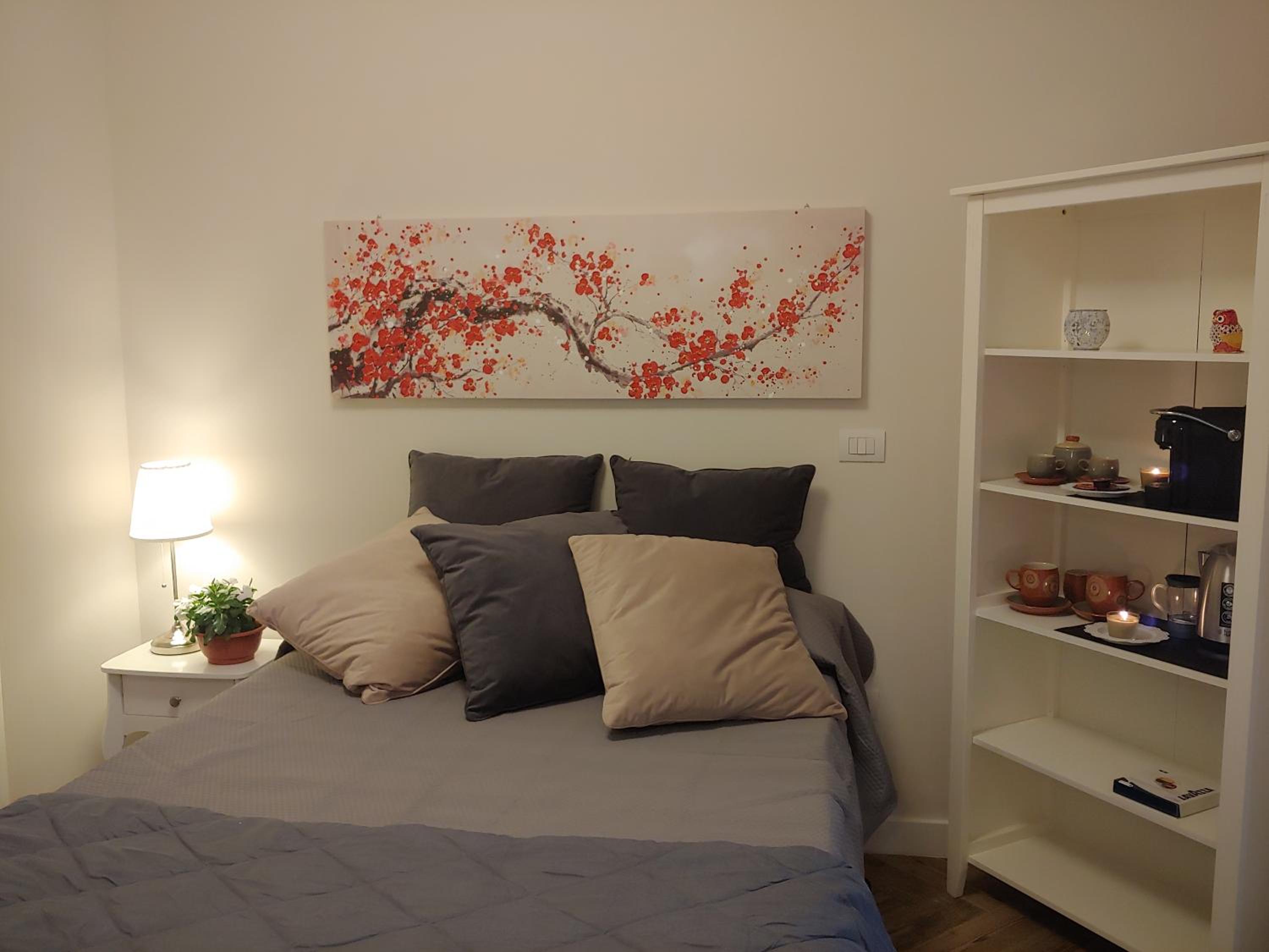TINY ROOM photo 5