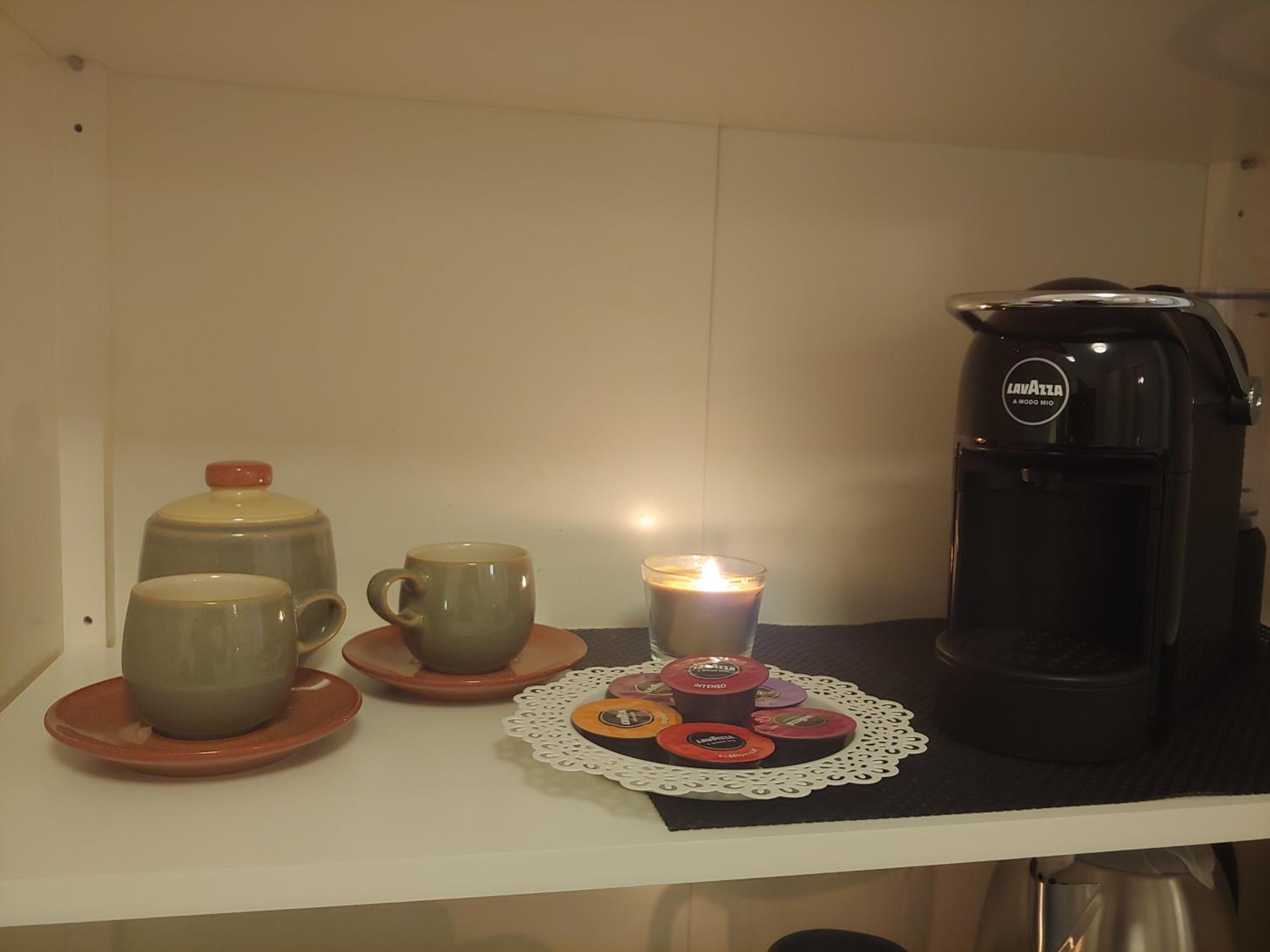 TINY ROOM en Sassari — kitchen