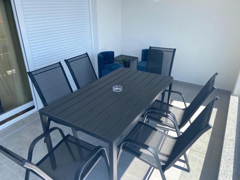 Sunset Apartments view 4