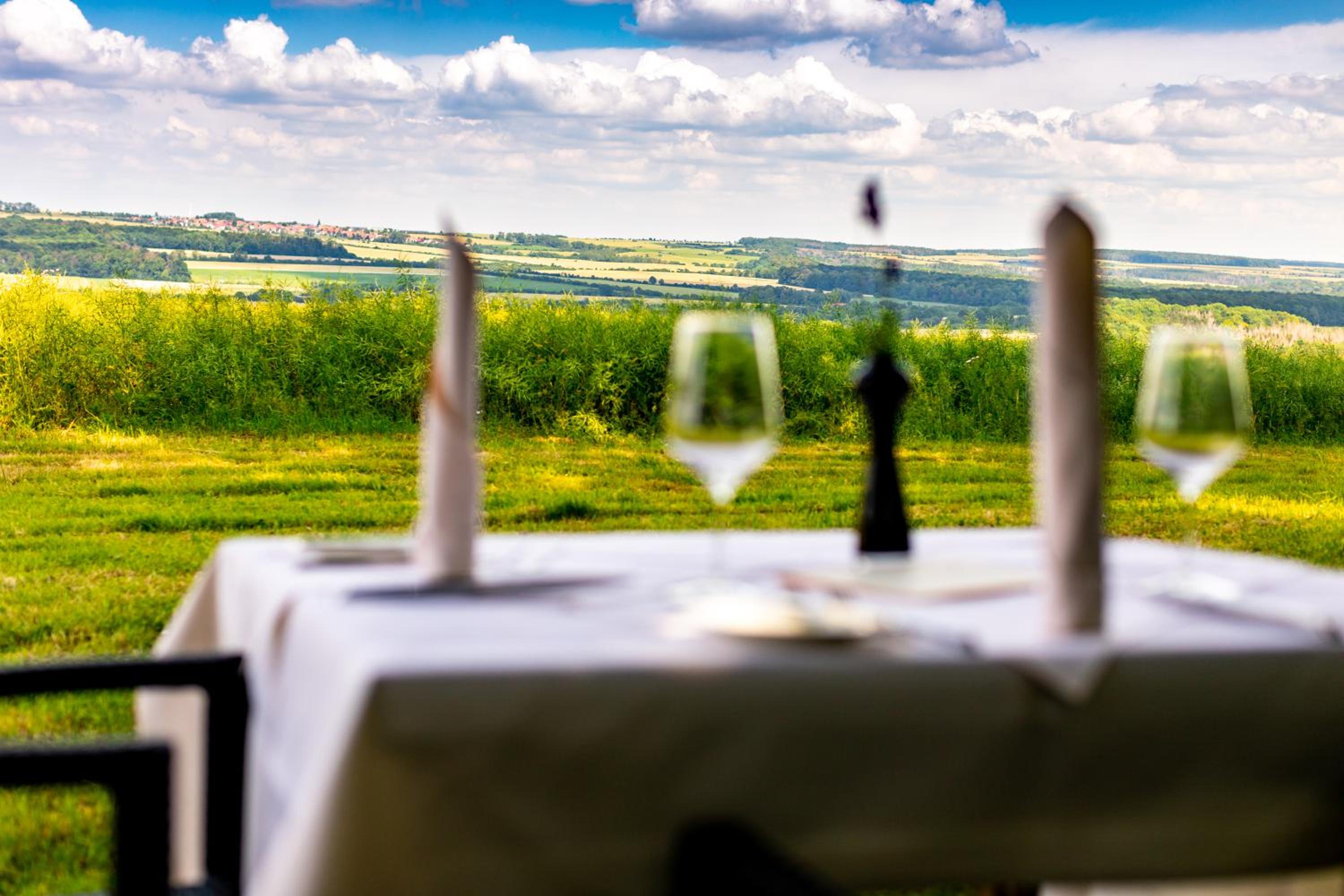 Hotel & Restaurant Lengefelder Warte