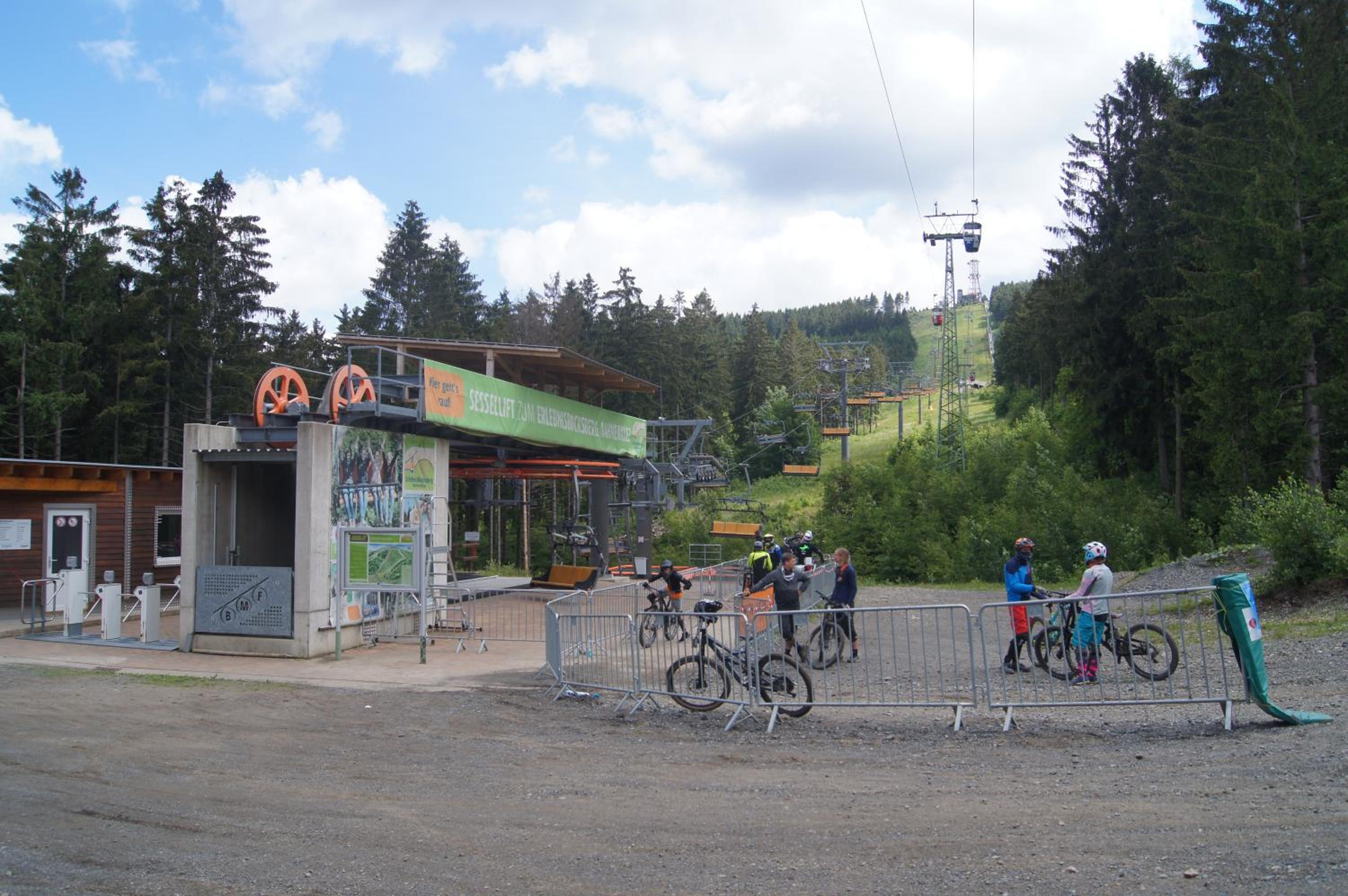 Photo 21