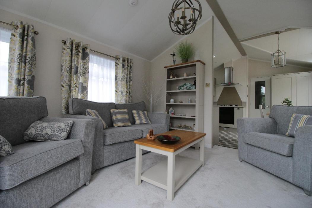 Grand Eagles Luxury Lodge, Auchterarder view 3