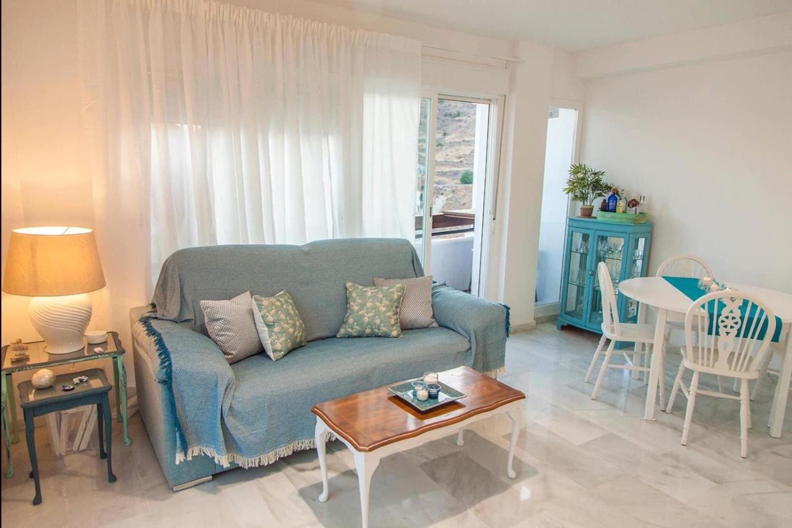 Coqueto Apartamento con vistas al mar y piscina view 4