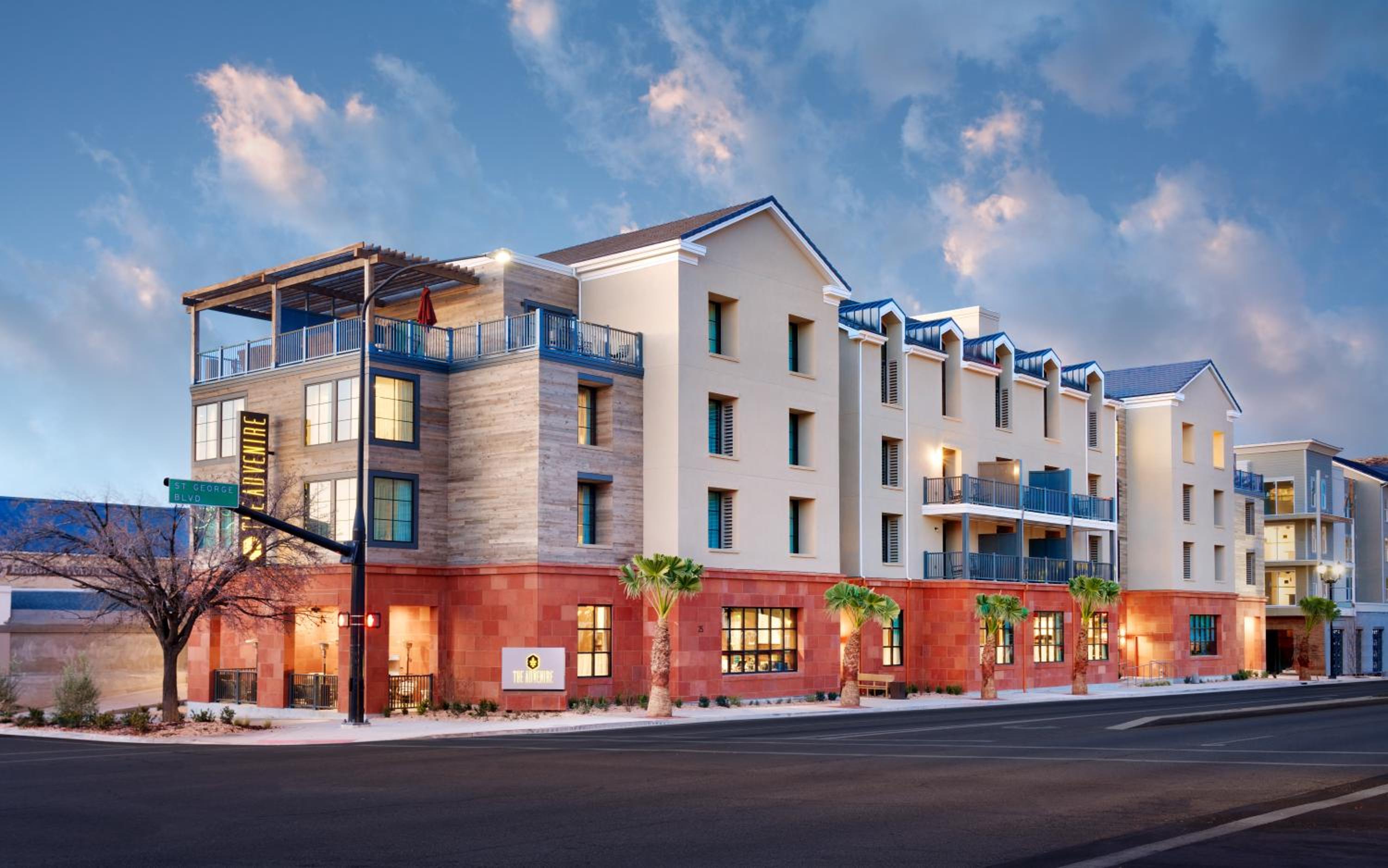 Hotel The Advenire, Autograph Collection - Image 1