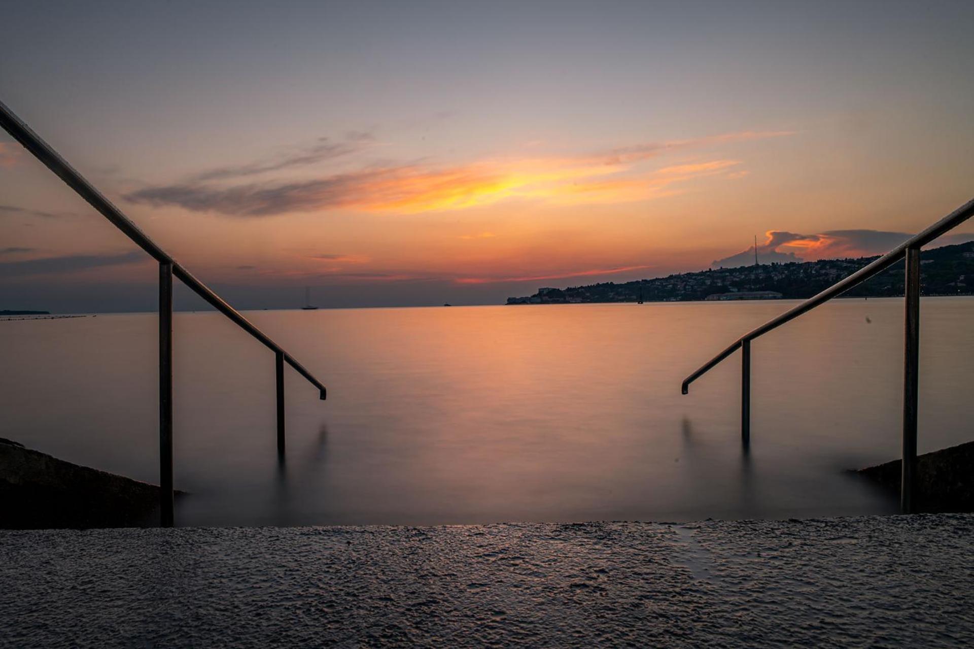 Ocean Beauty Beachfront Boat House in Portorož with Sea View and Jacuzzi
