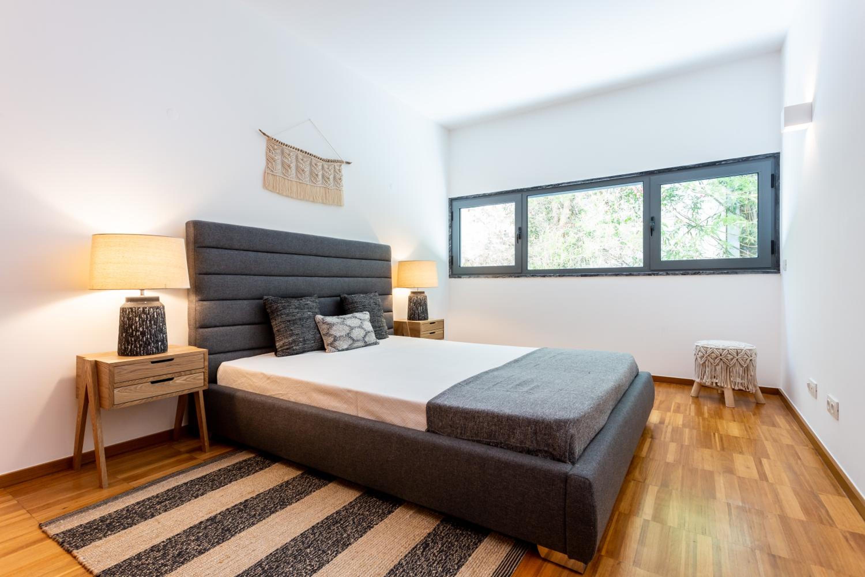 Fábrica Lagos - Meia Praia Flat T1 view 5