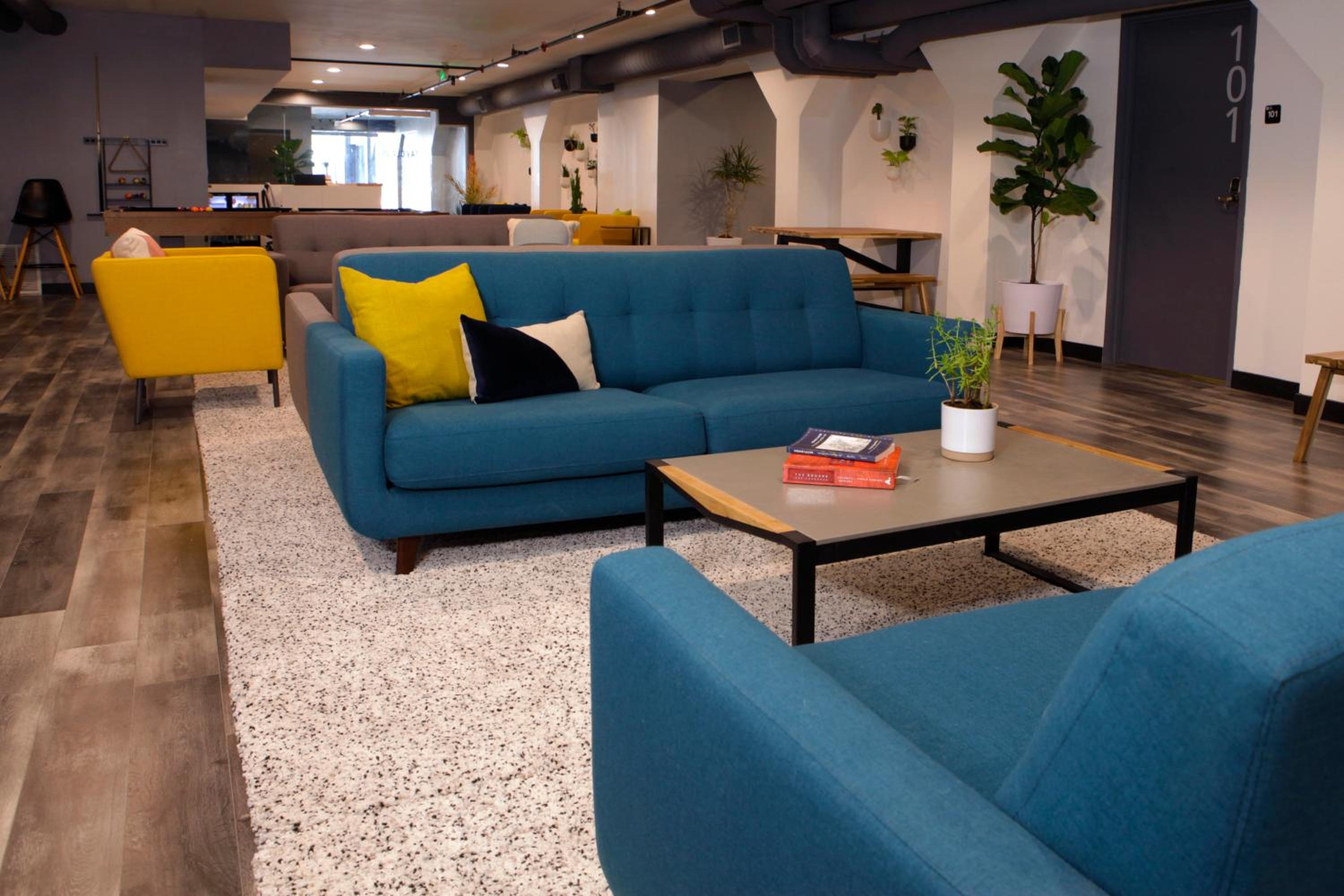 lounge
