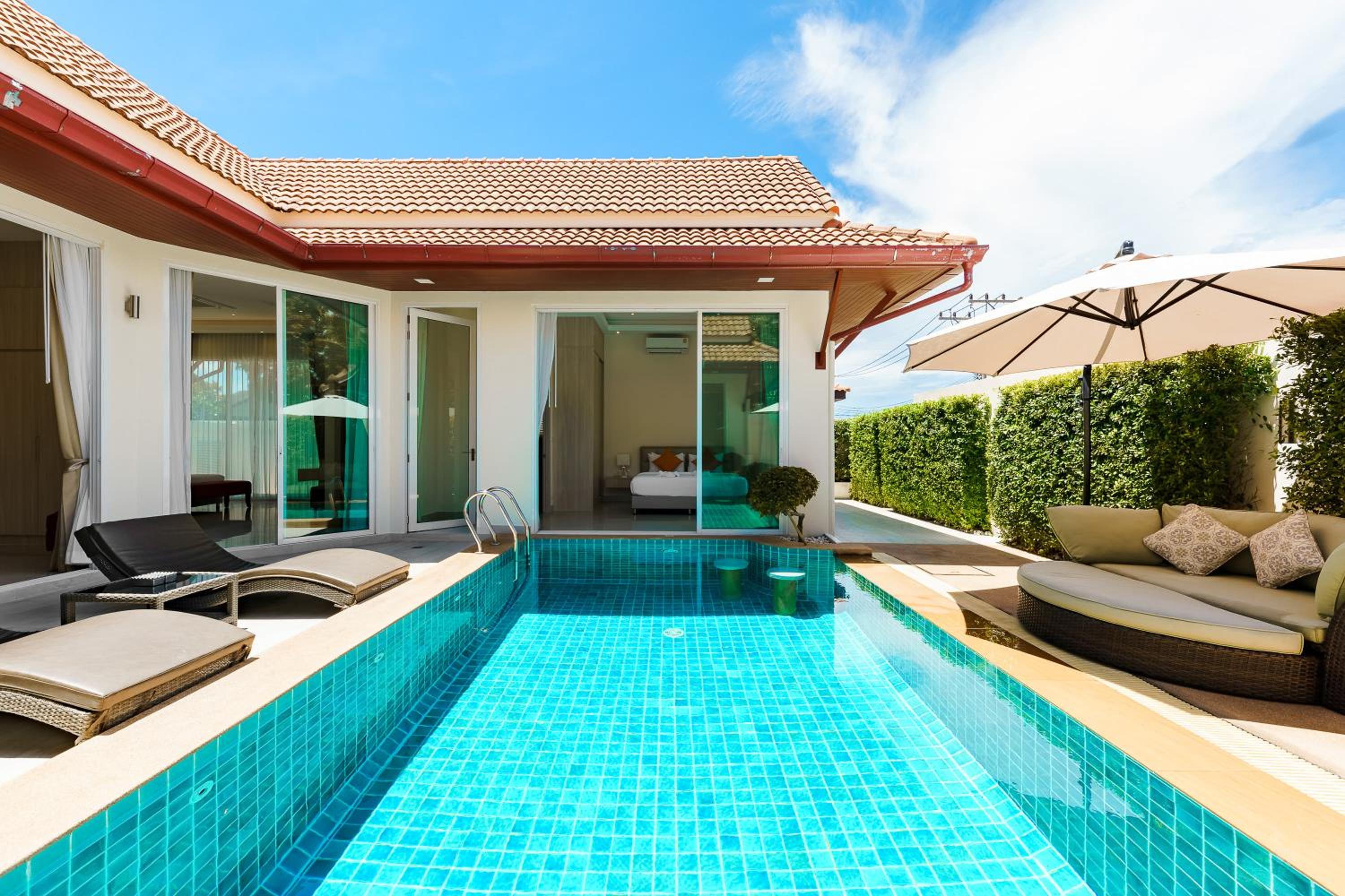 Luxury Pool Villa A14 3BR 6-8 Persons view 5