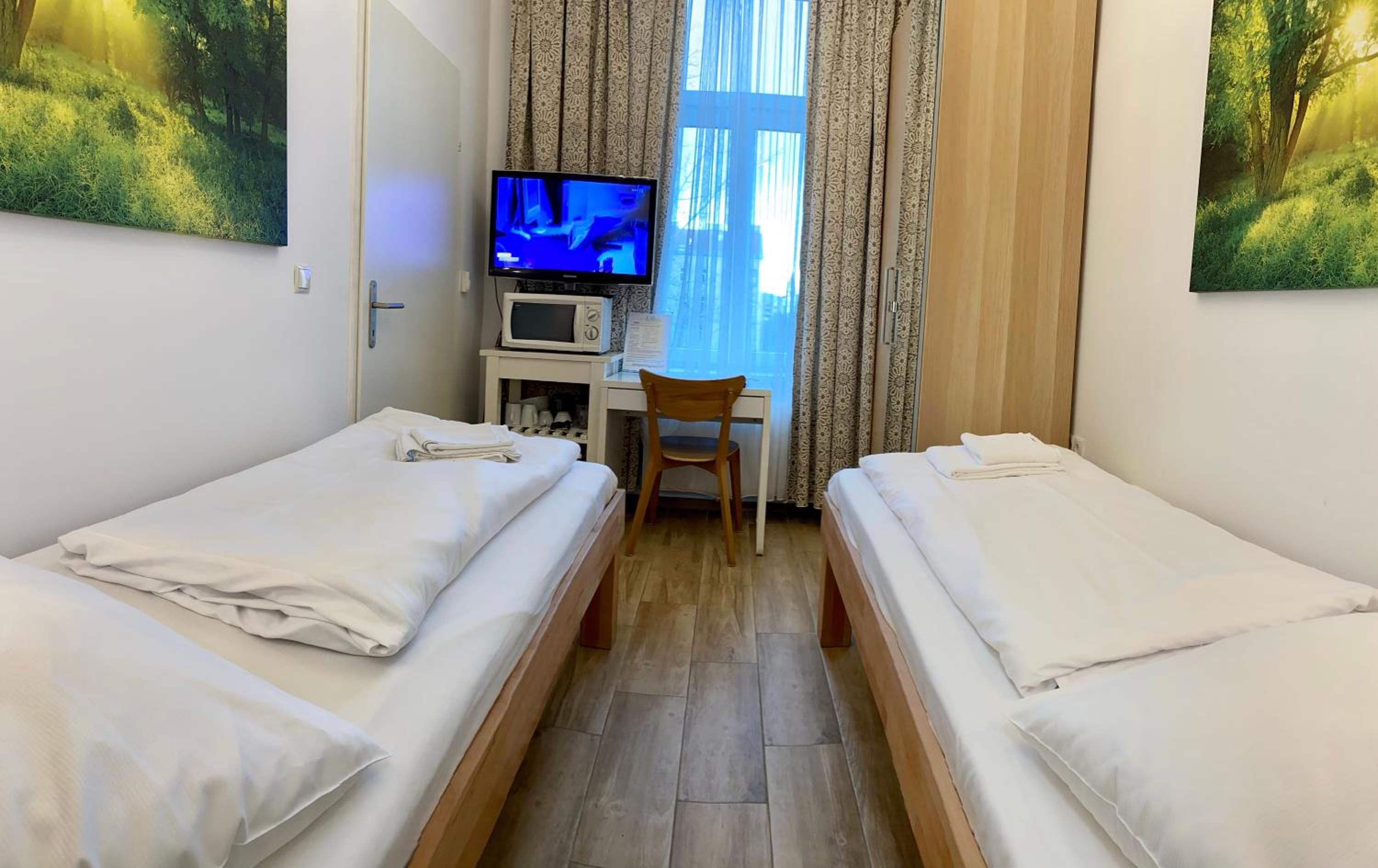 AJO Vienna Central Room - Contactless Check-in