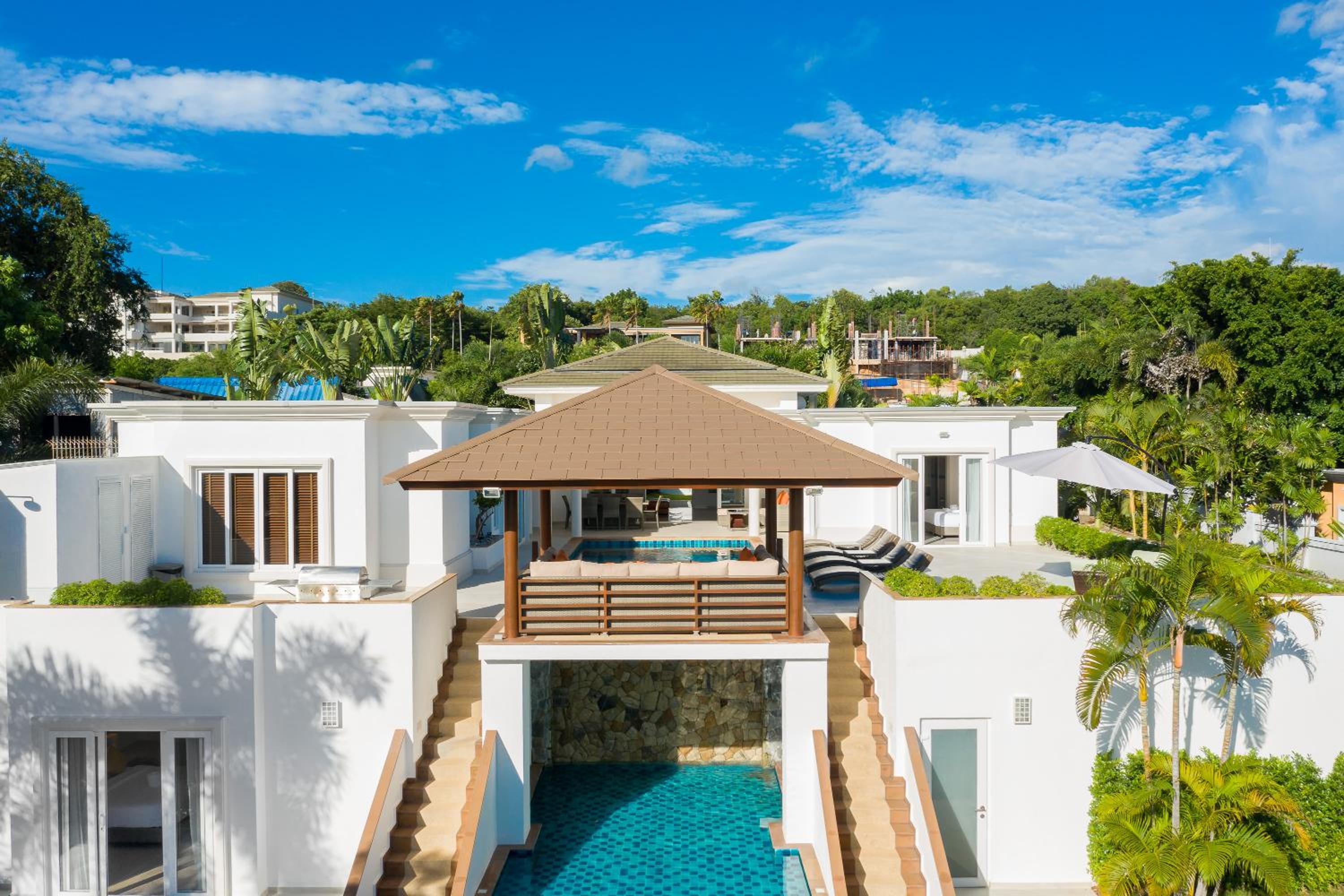 Hotel Sunset View Pool Villa 7 BR 14-16 Persons - Image 1