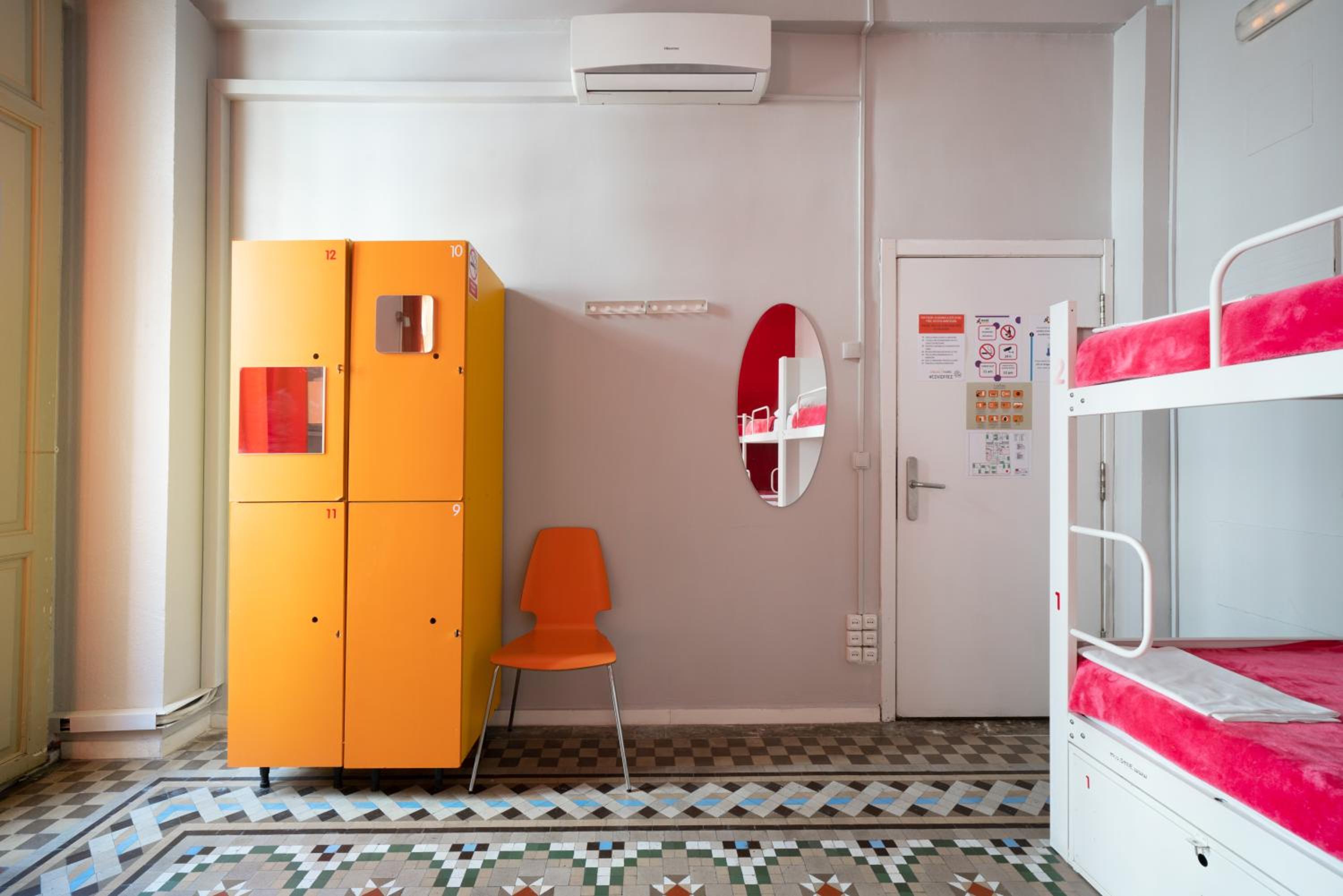 Red Nest Hostel