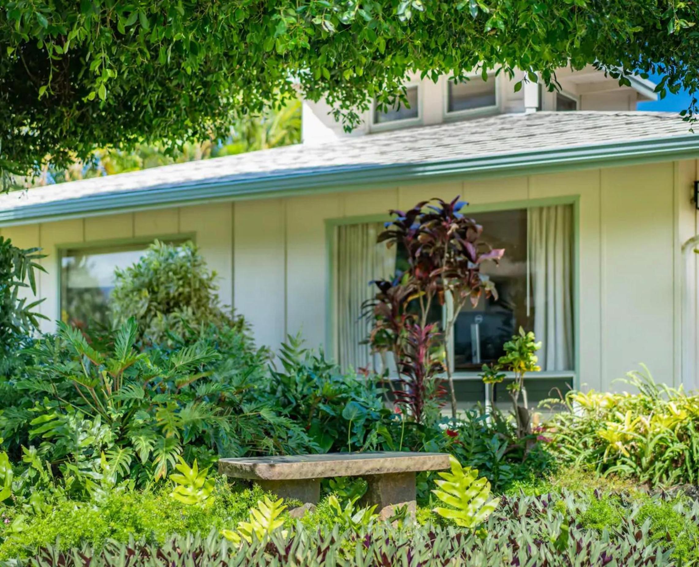 Hotel Emmalani Suite - Image 1