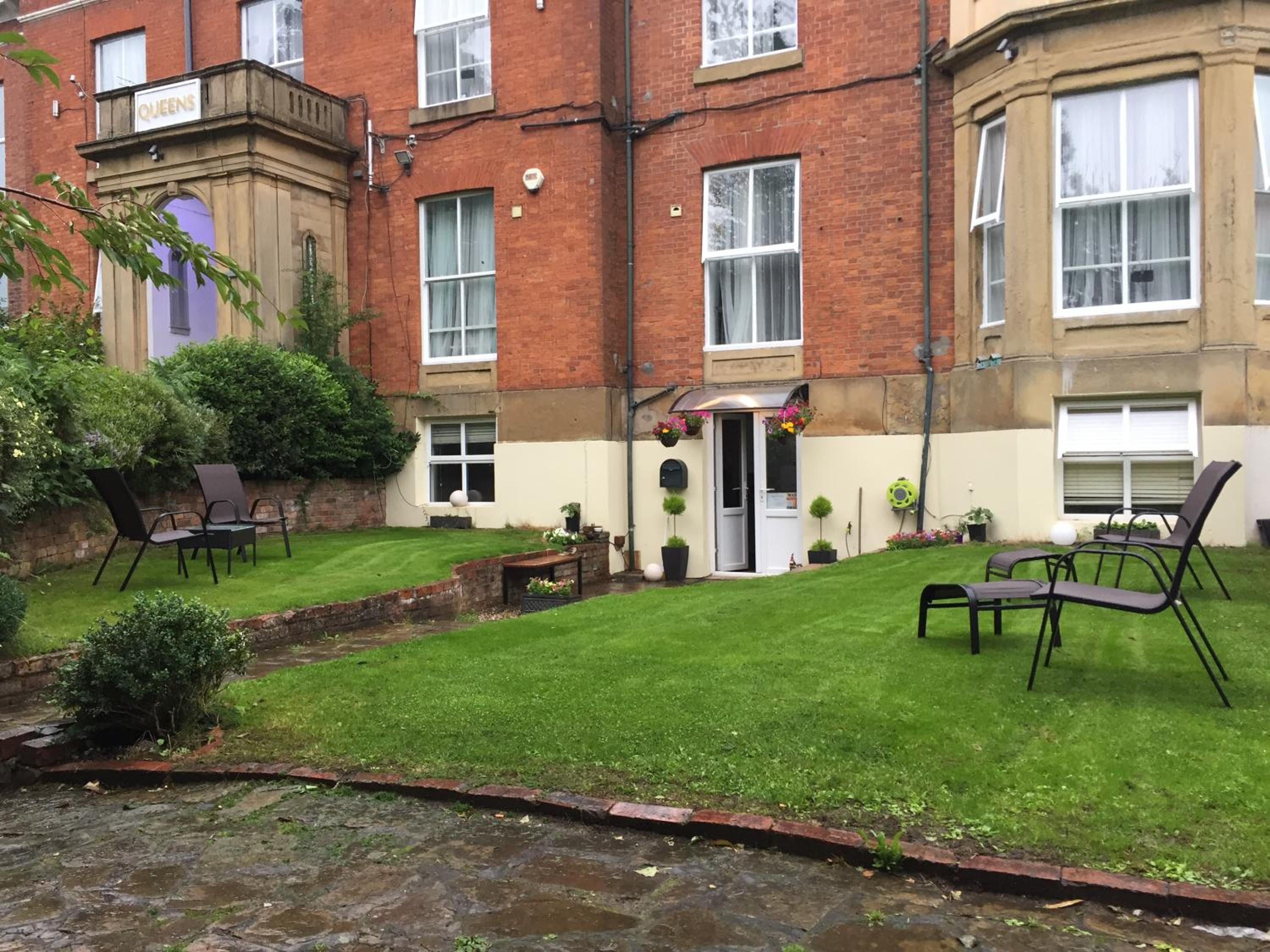 Queens Guesthouse Manchester
