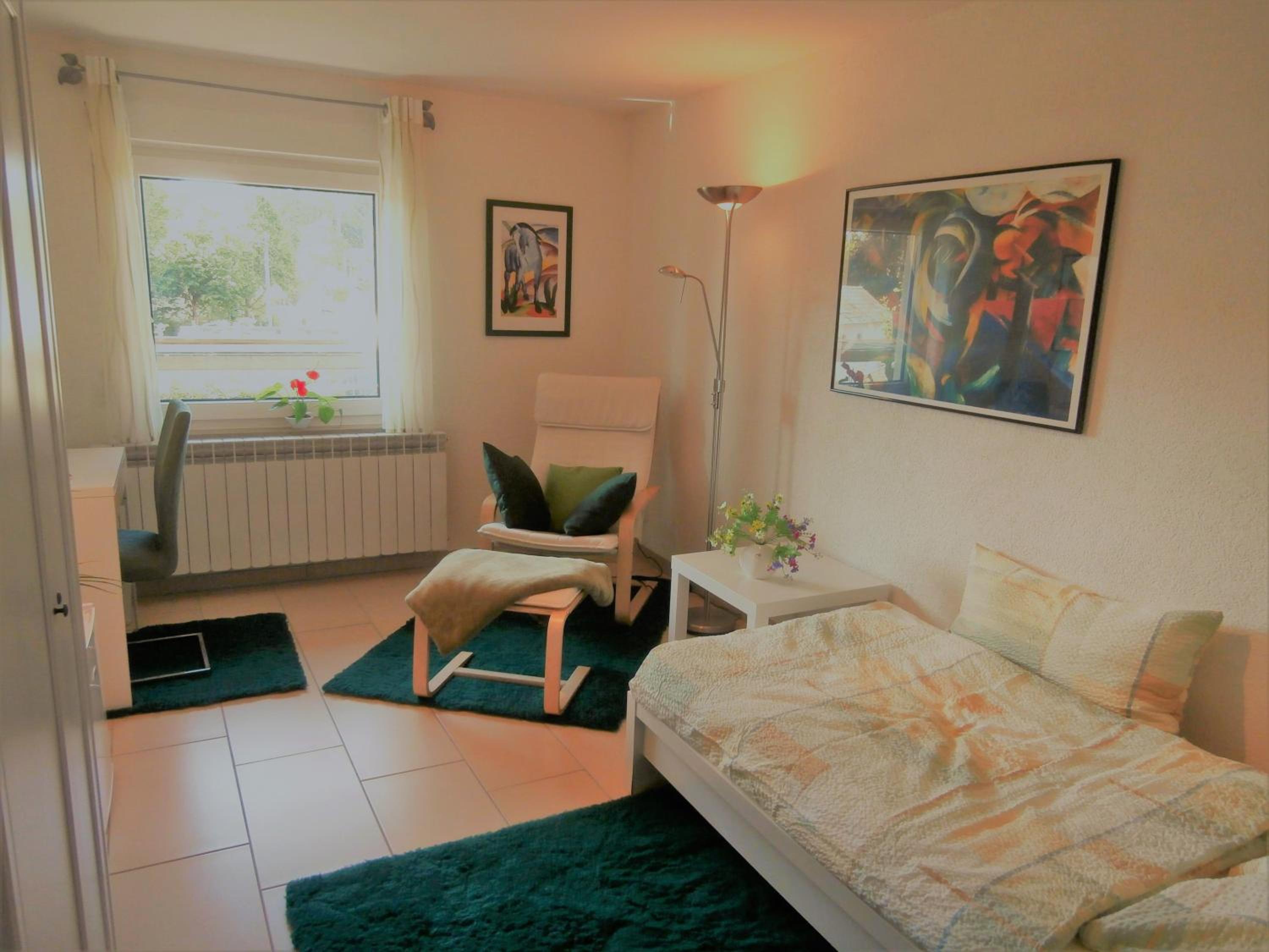 schöne Wohnung nahe Messe Stuttgart und Flughafen für 1-4 Businessgäste