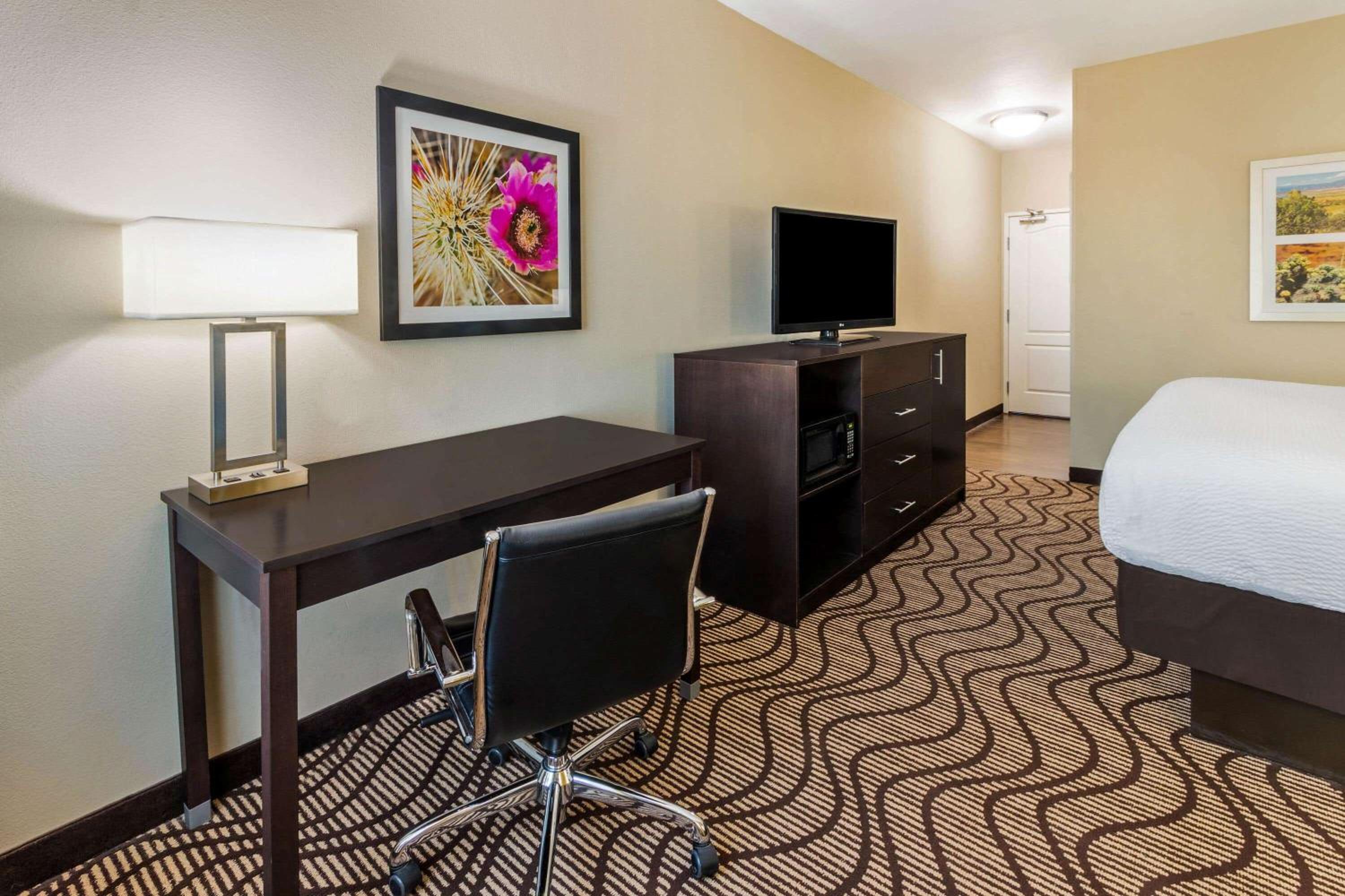 La Quinta by Wyndham Artesia