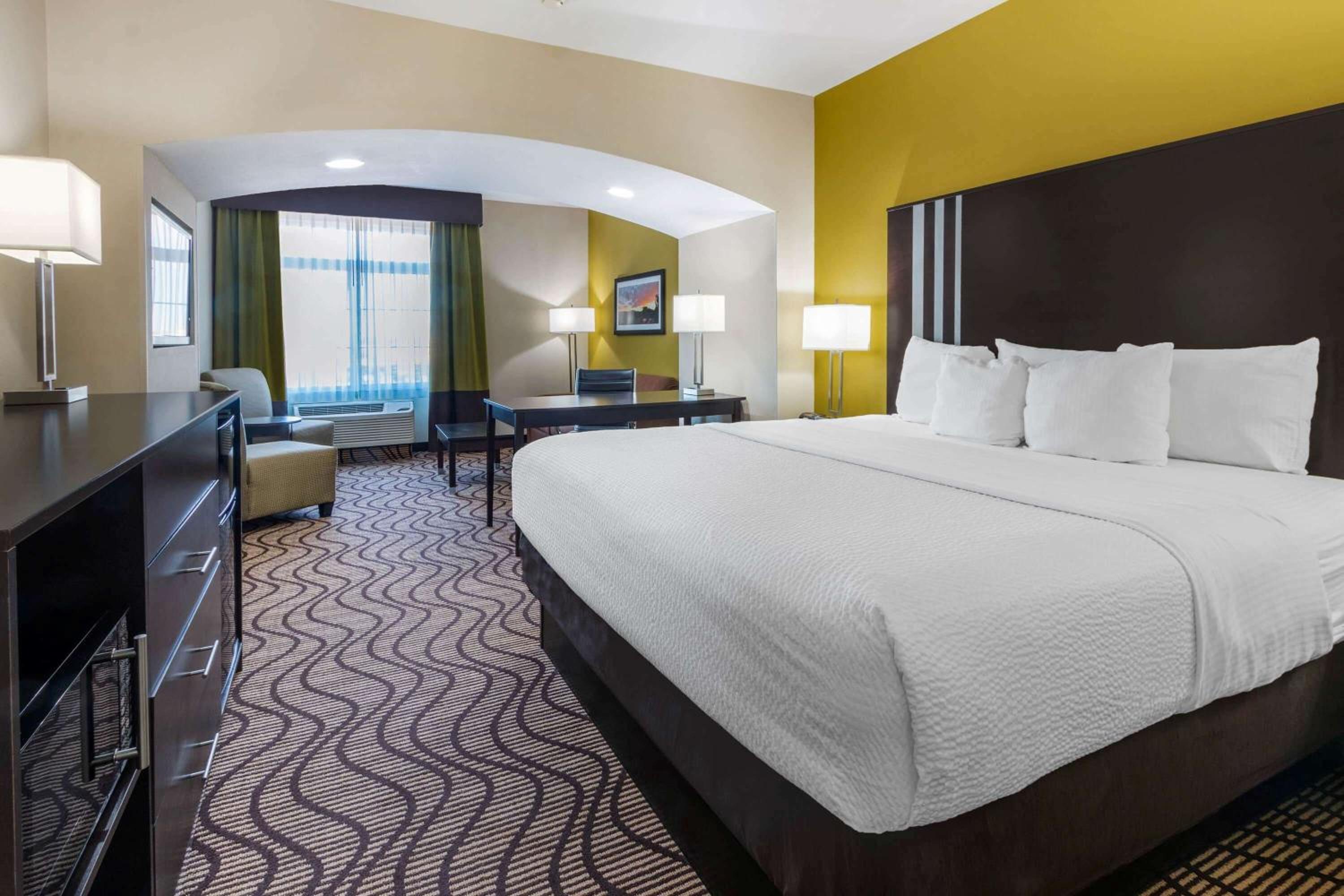 La Quinta by Wyndham Artesia
