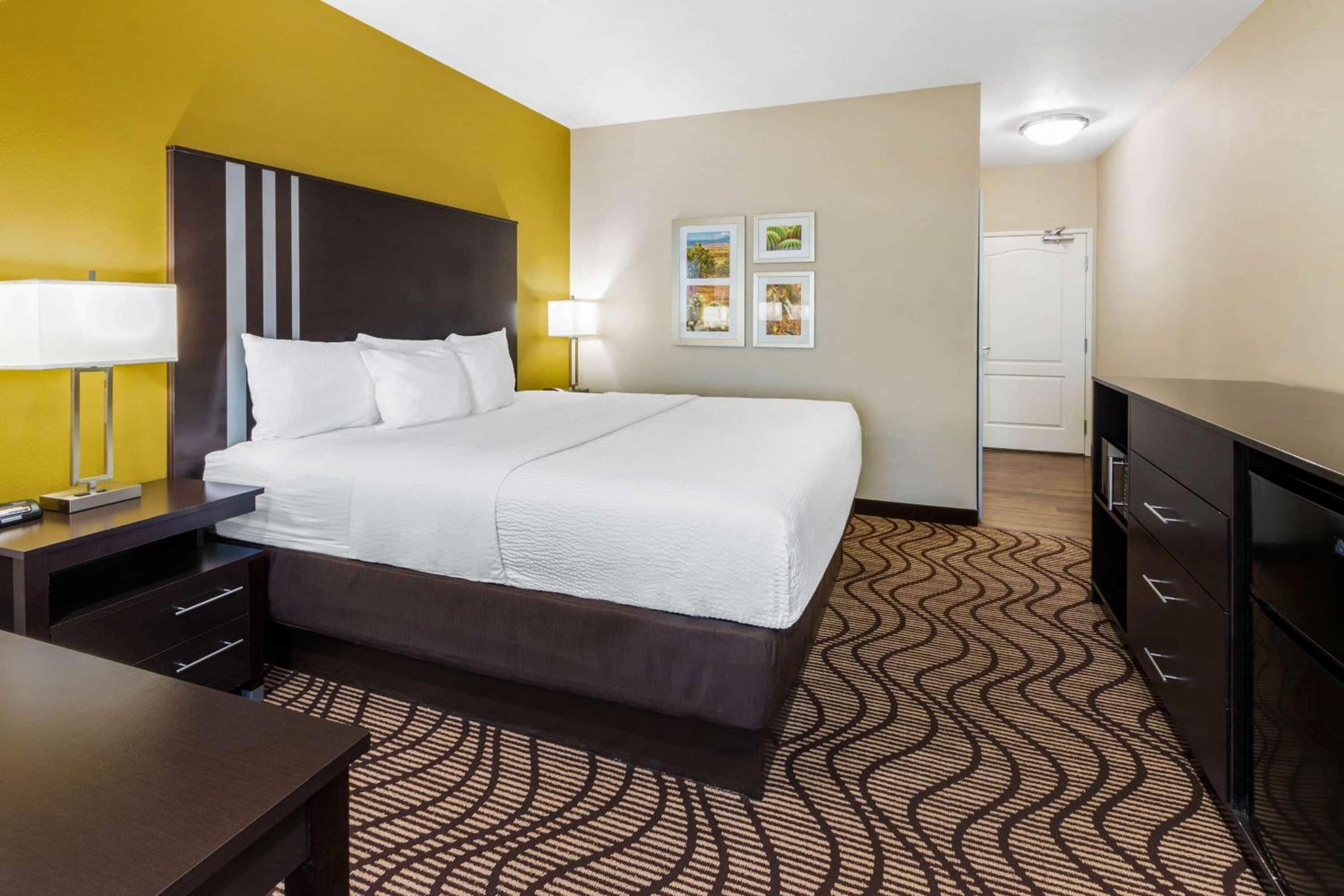 La Quinta by Wyndham Artesia