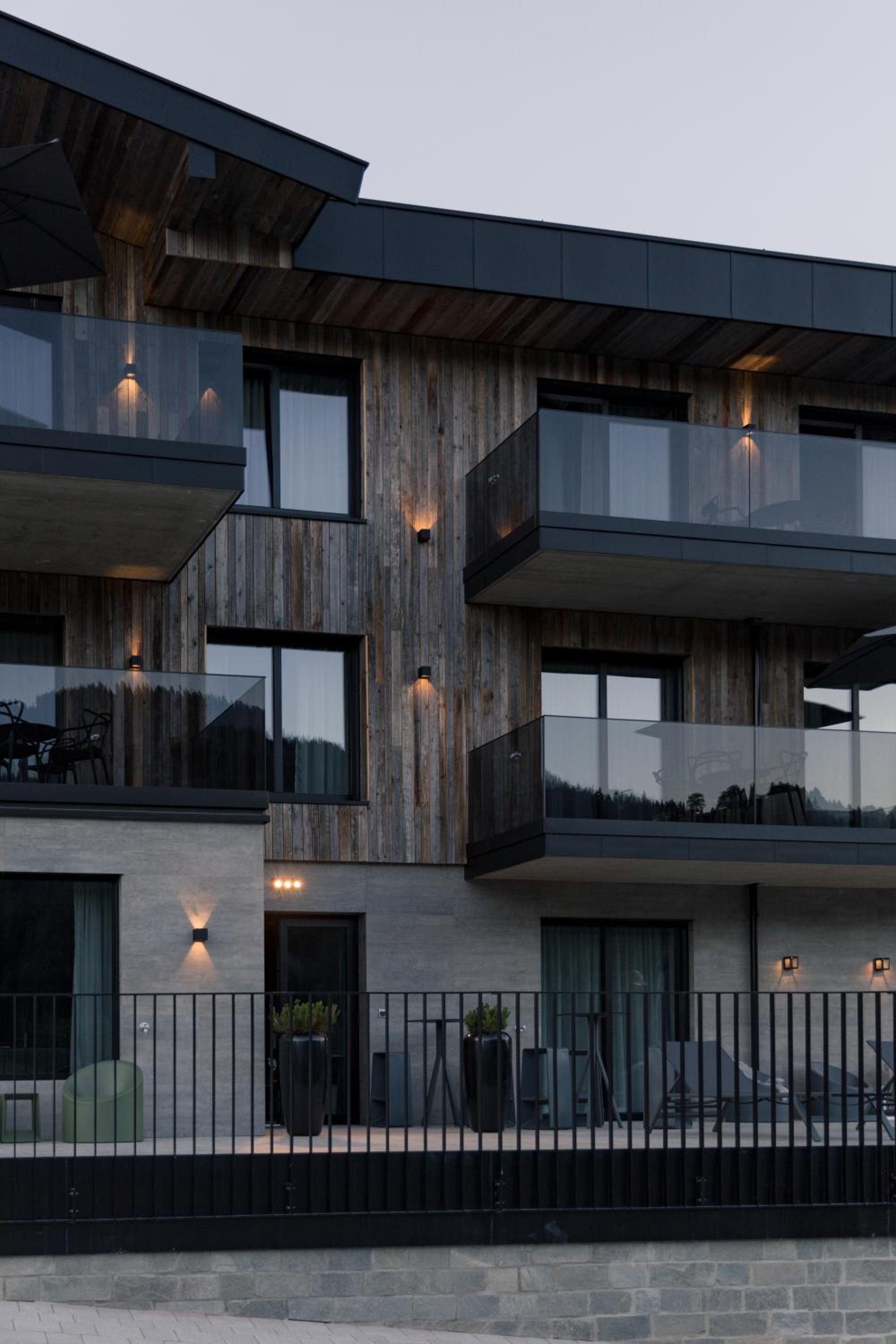 GOING TRIPLE A apartments WEST