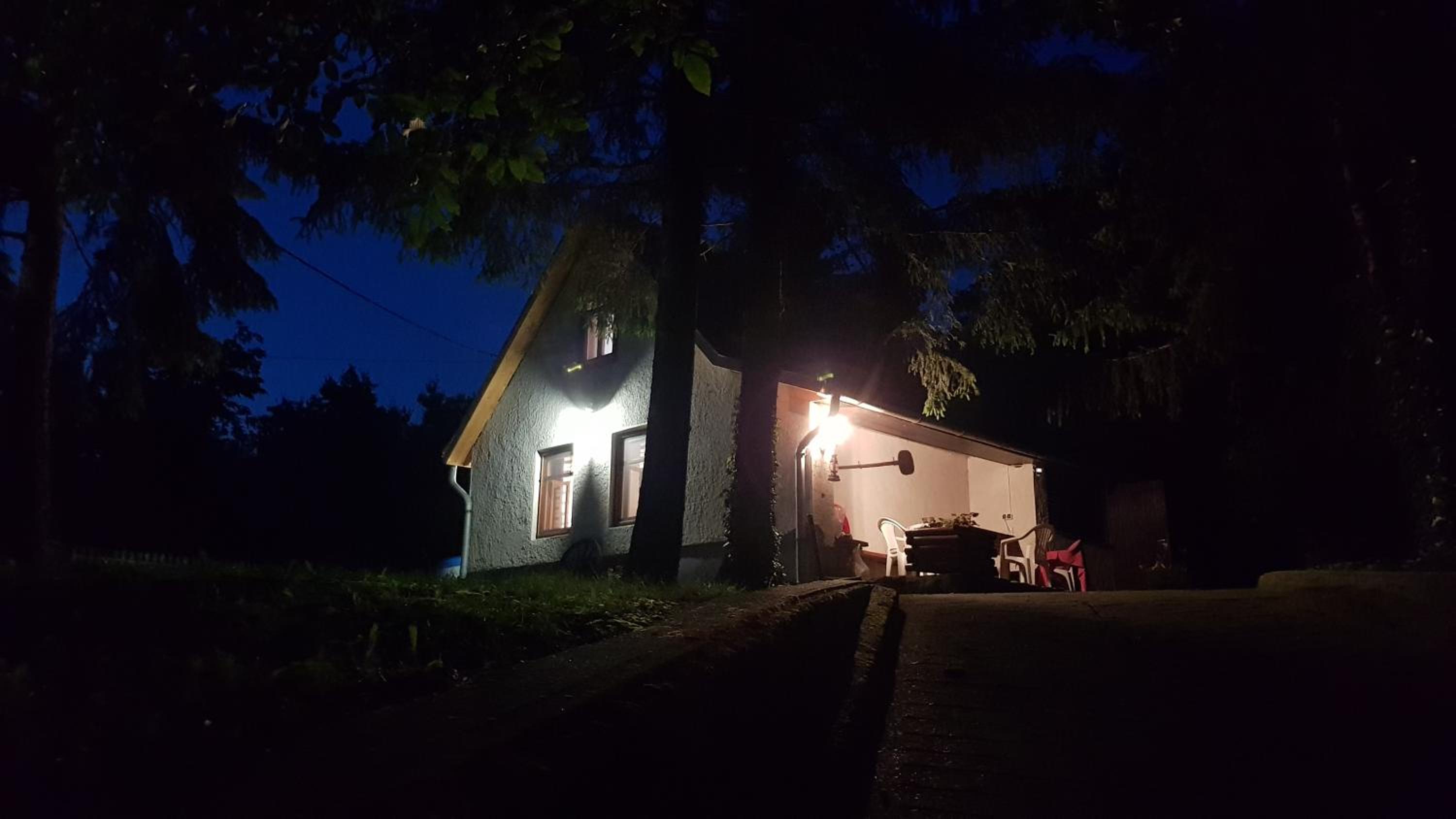 Photo 33