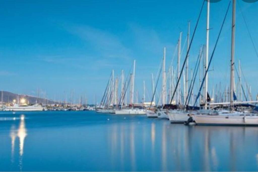 EcoStay-Serenity,business class apartment by the sea in Alimos Kalamaki
