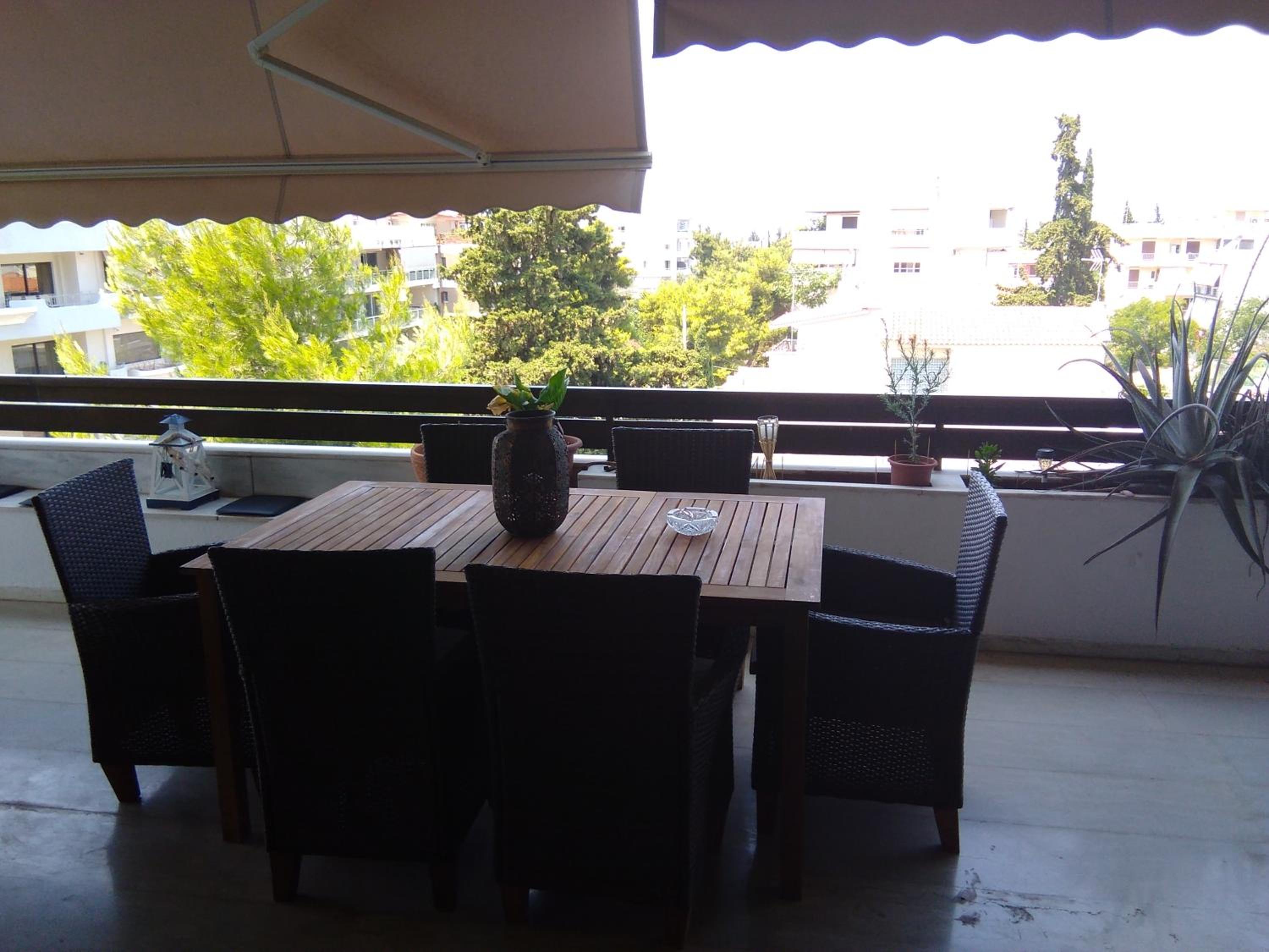 Glyfada Seabreeze Apartment
