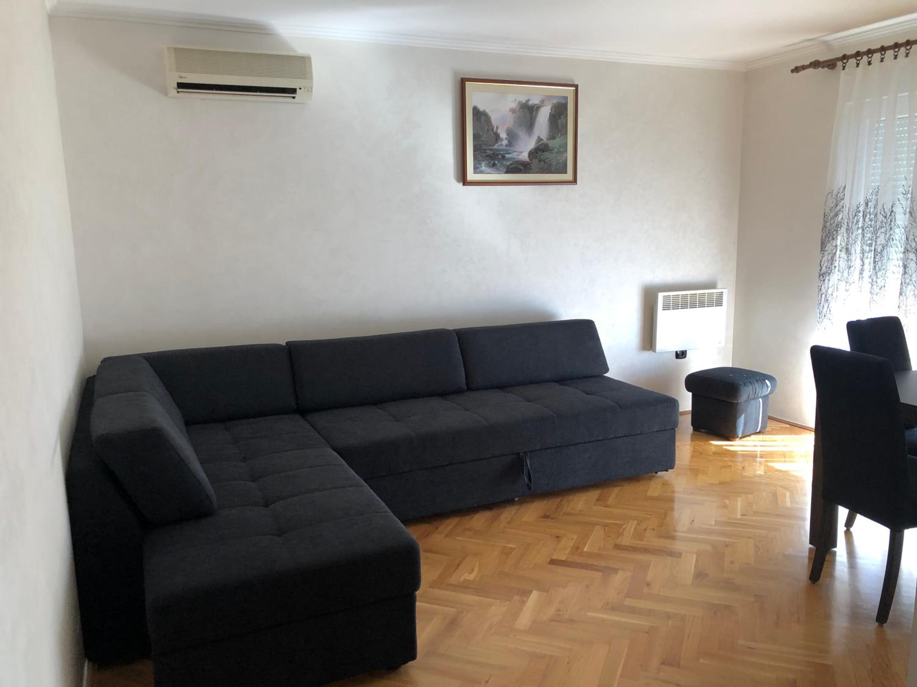 Apartment Elza
