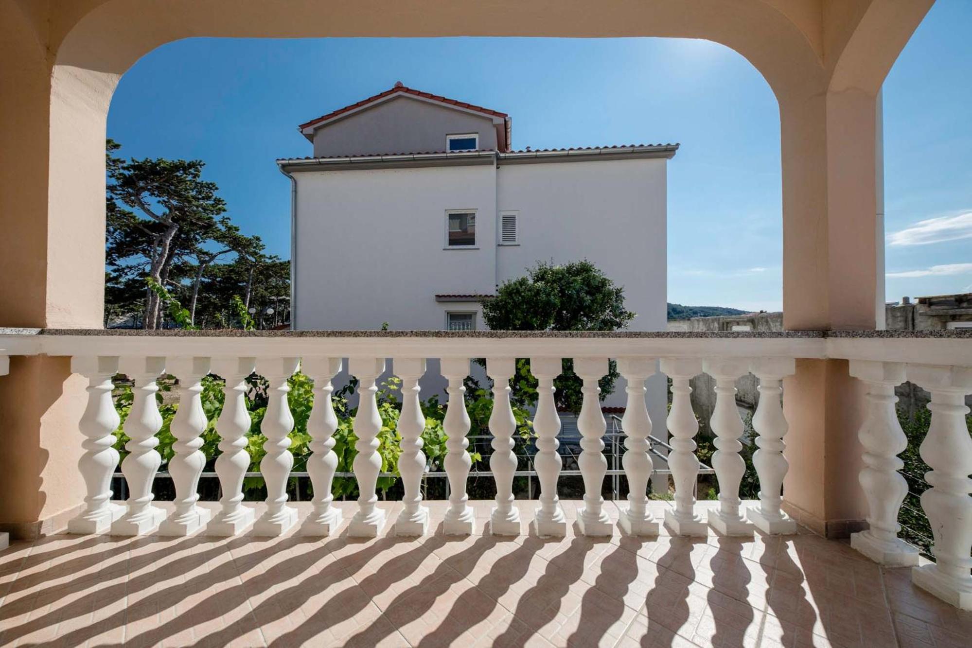 Paradise Apartments