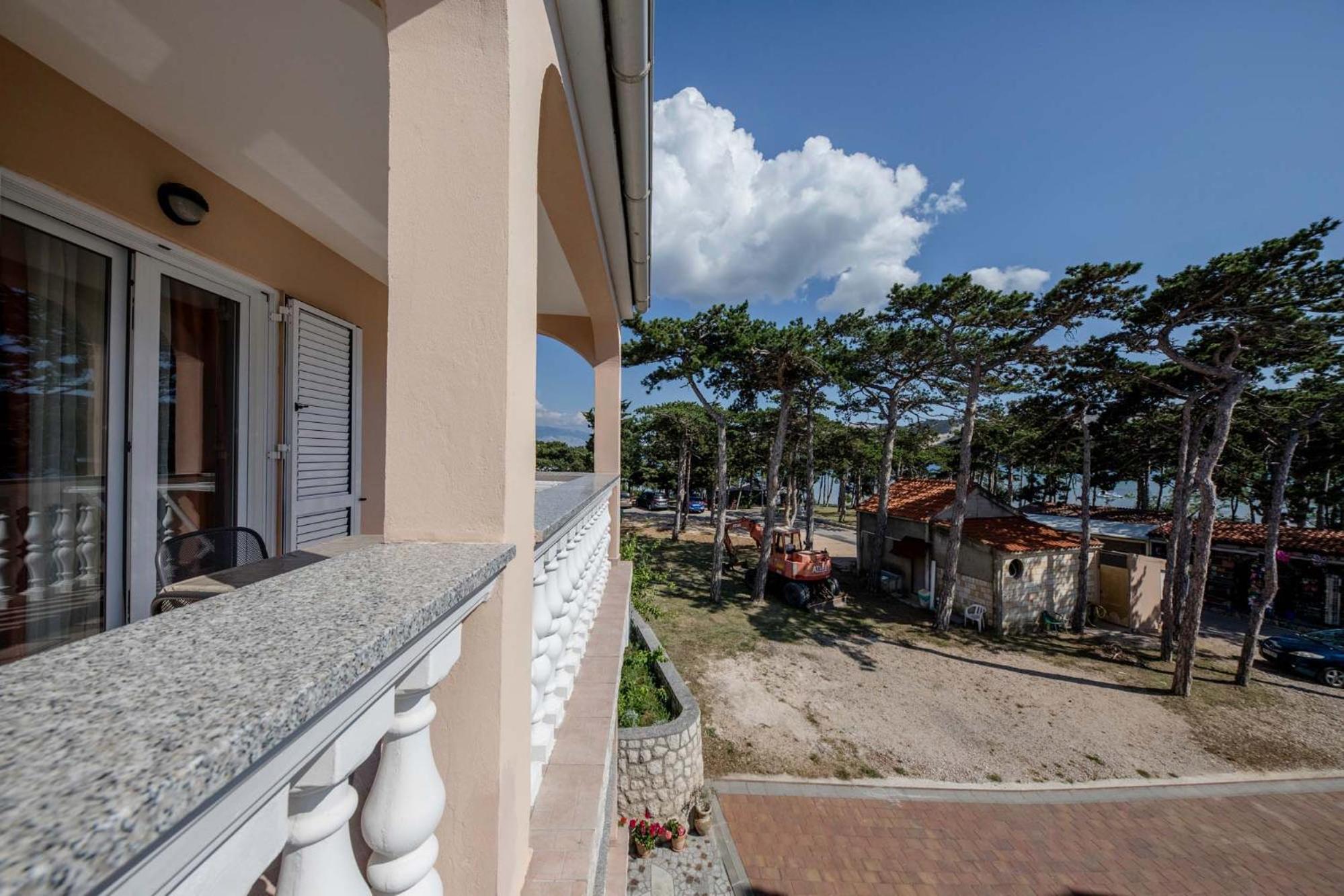 Paradise Apartments