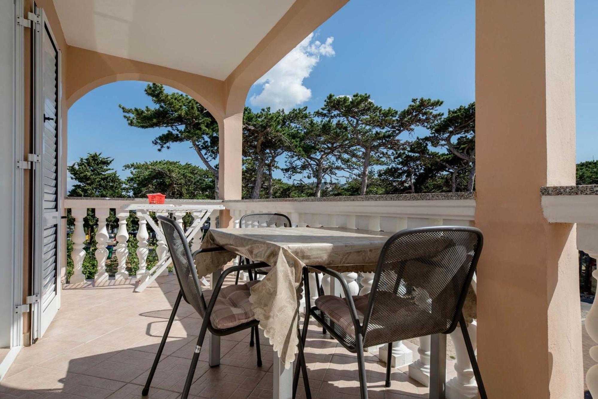 Paradise Apartments