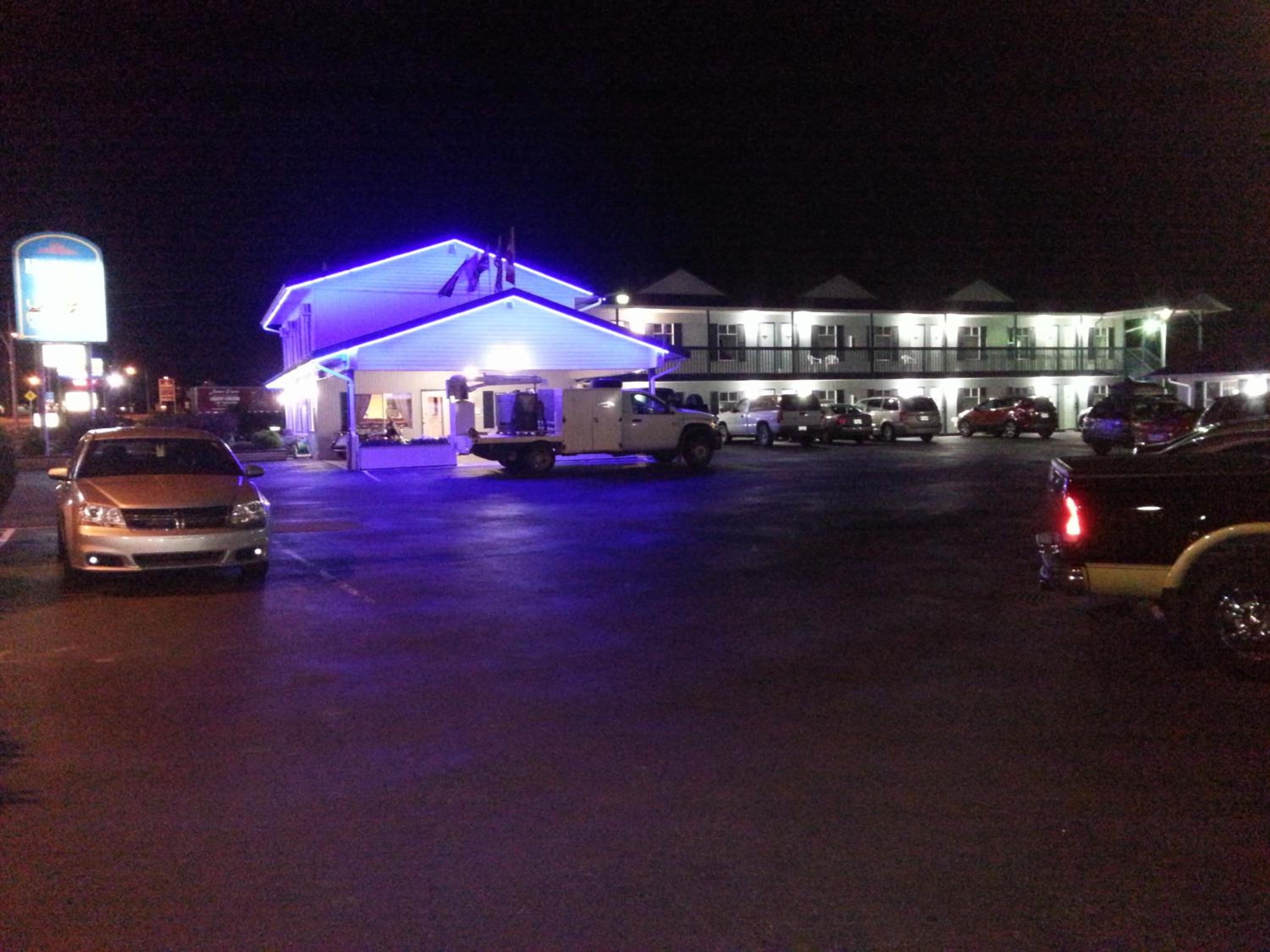 Heritage Inn - Image 4