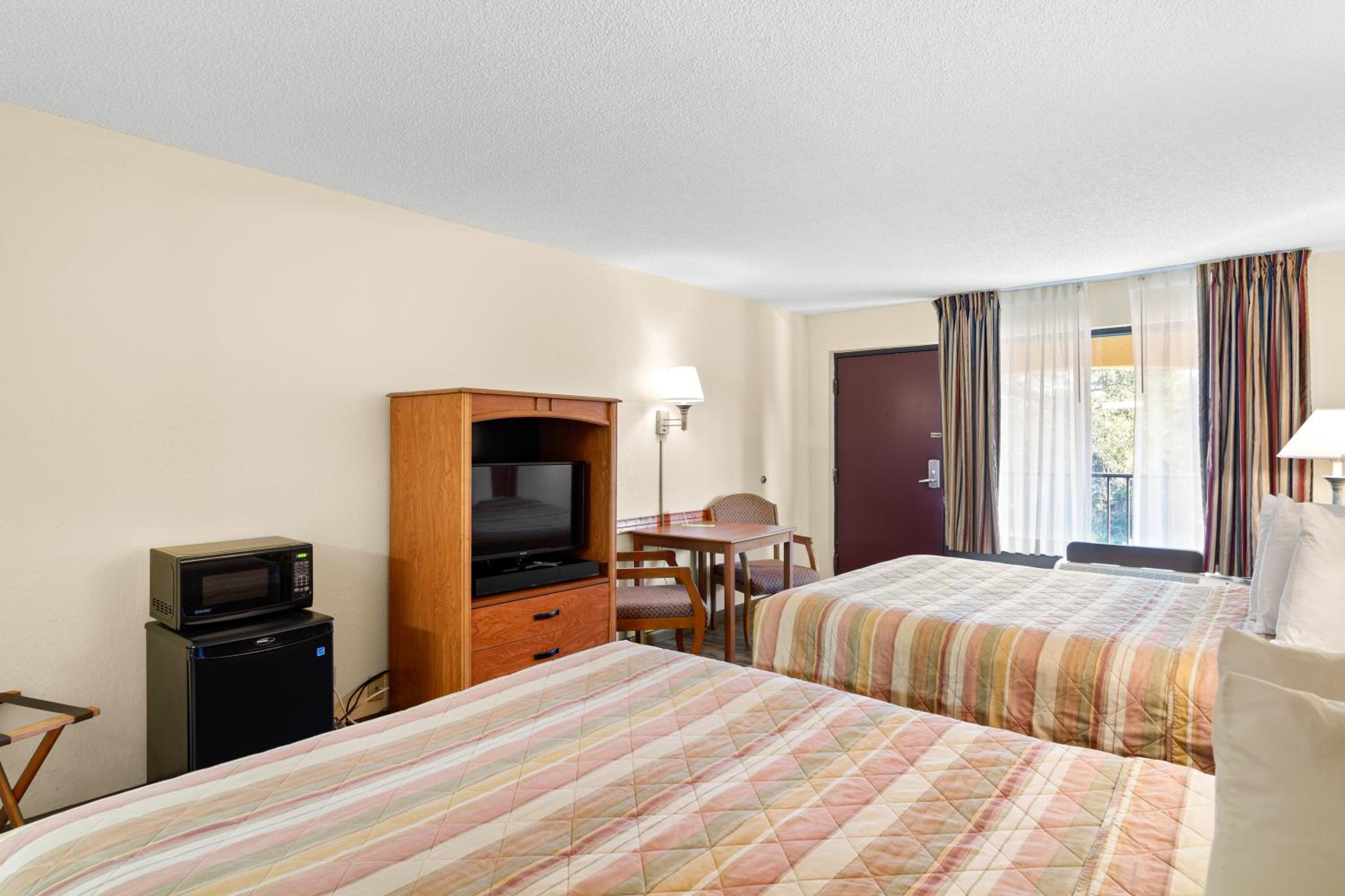 Americas Best Value Inn Ocean Inn view 4