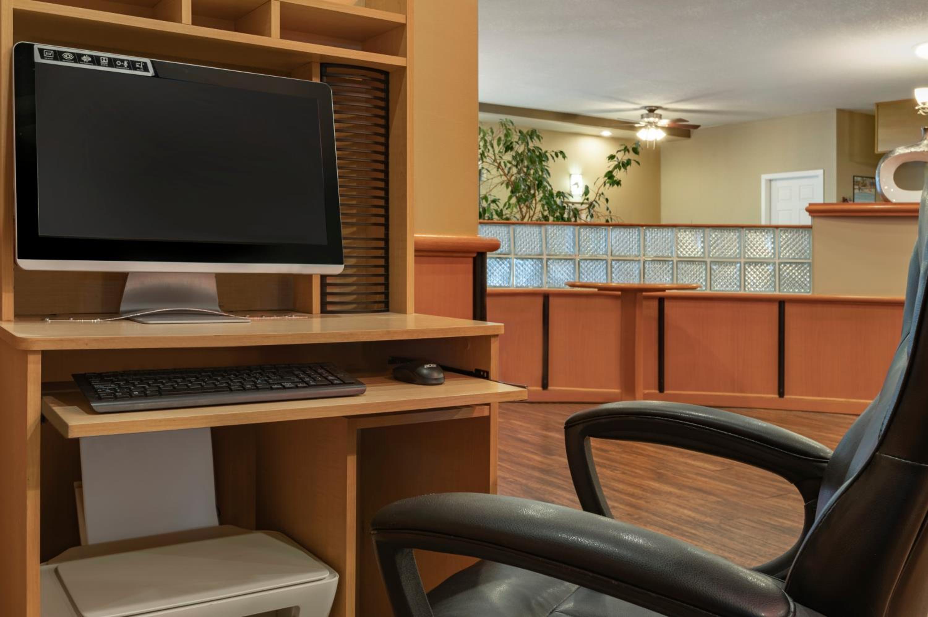 Nanaimo Vacations - Days Inn by Wyndham Nanaimo - Property Image 5