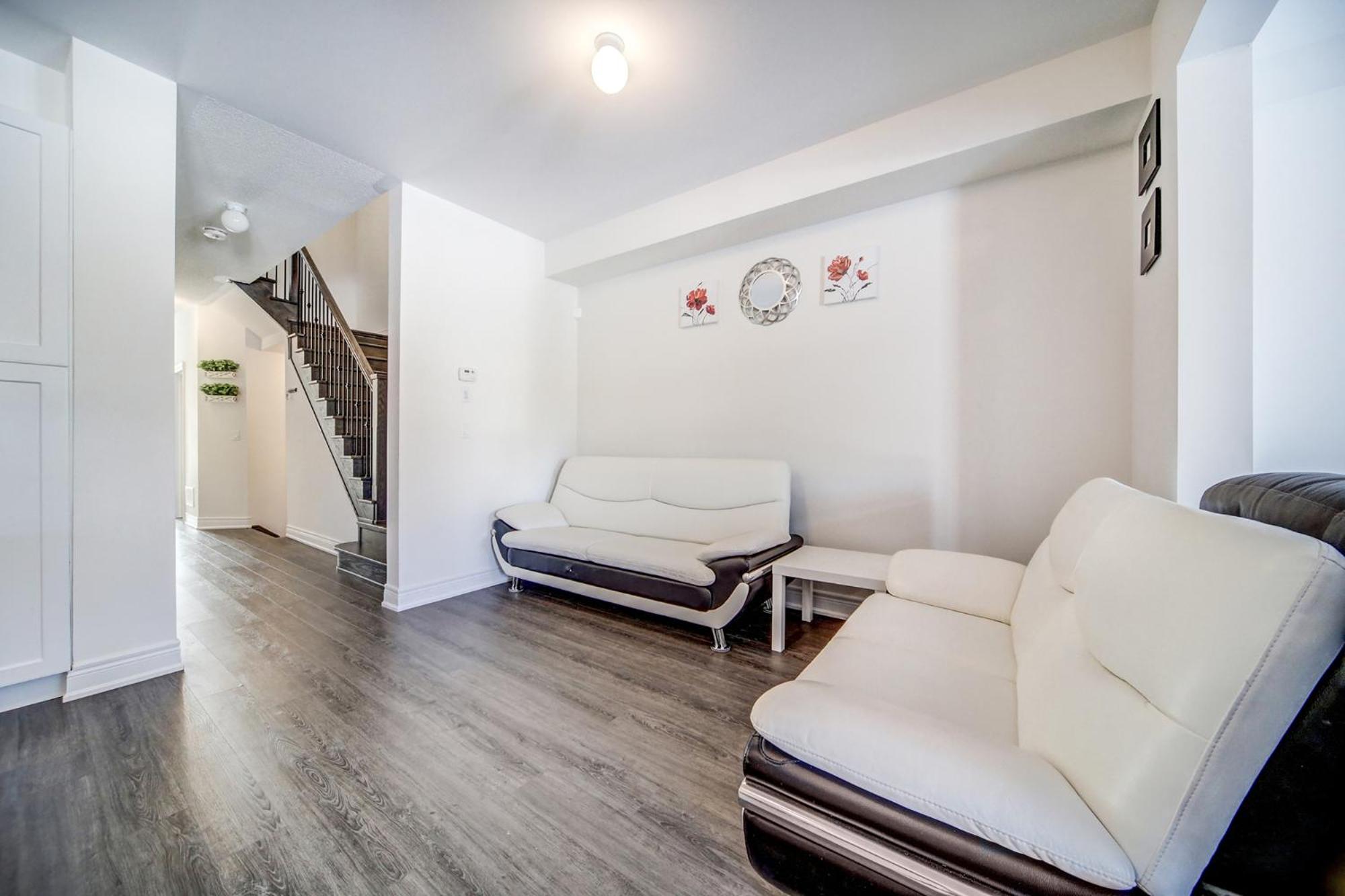 Executive Town Home-Mountain View-Historic Snowbridge Village, Walking Distance to the Resort