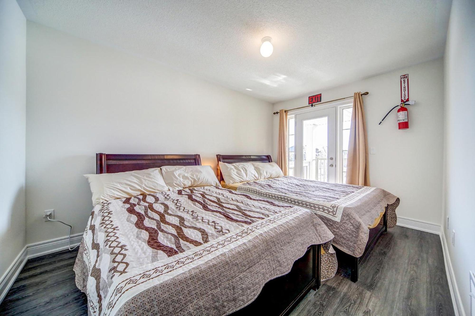 Executive Town Home-Mountain View-Historic Snowbridge Village, Walking Distance to the Resort