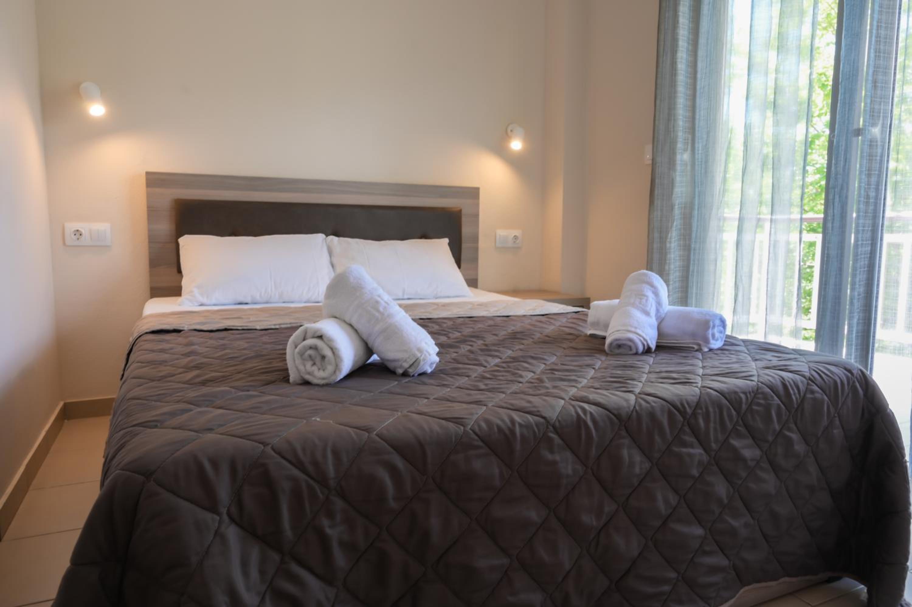 Priona Rooms