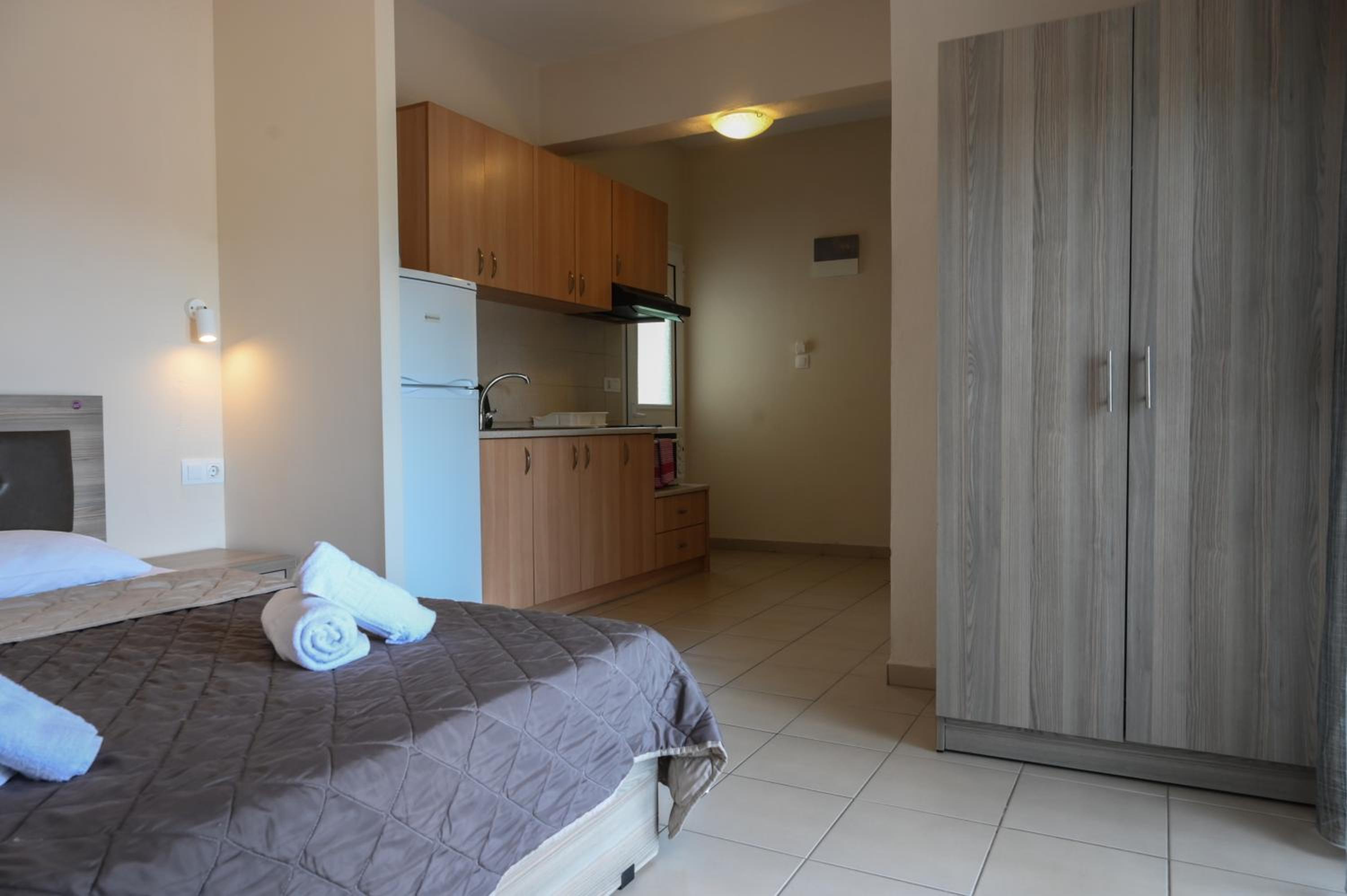 Priona Rooms