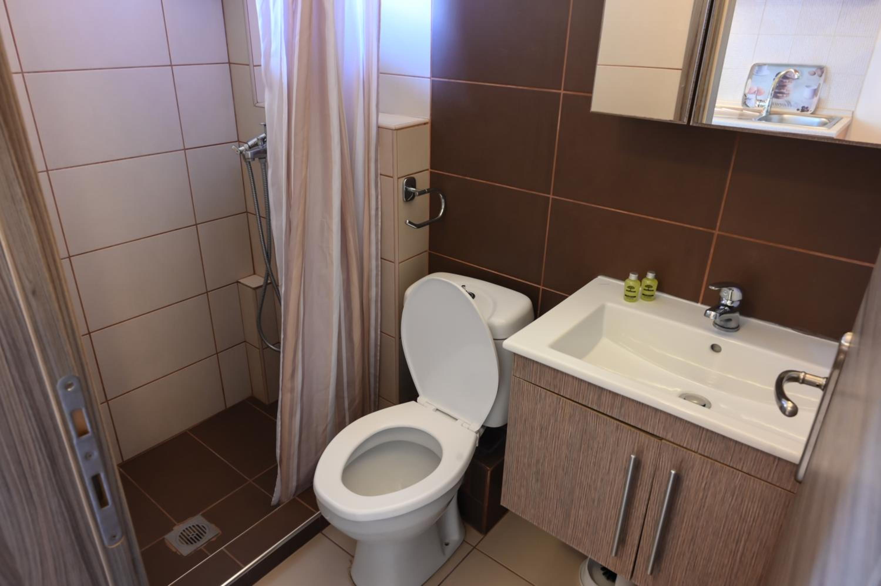 Priona Rooms