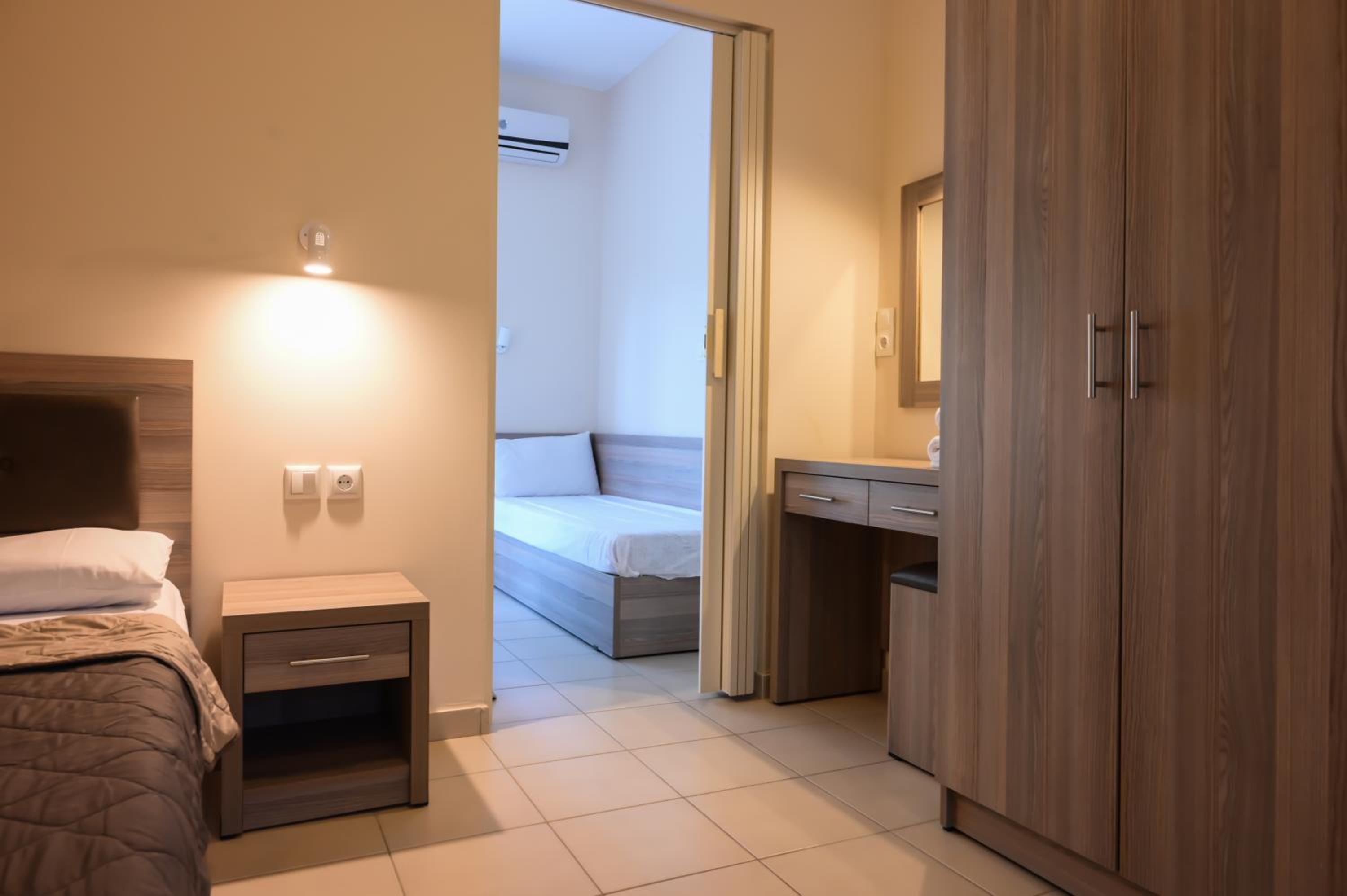 Priona Rooms