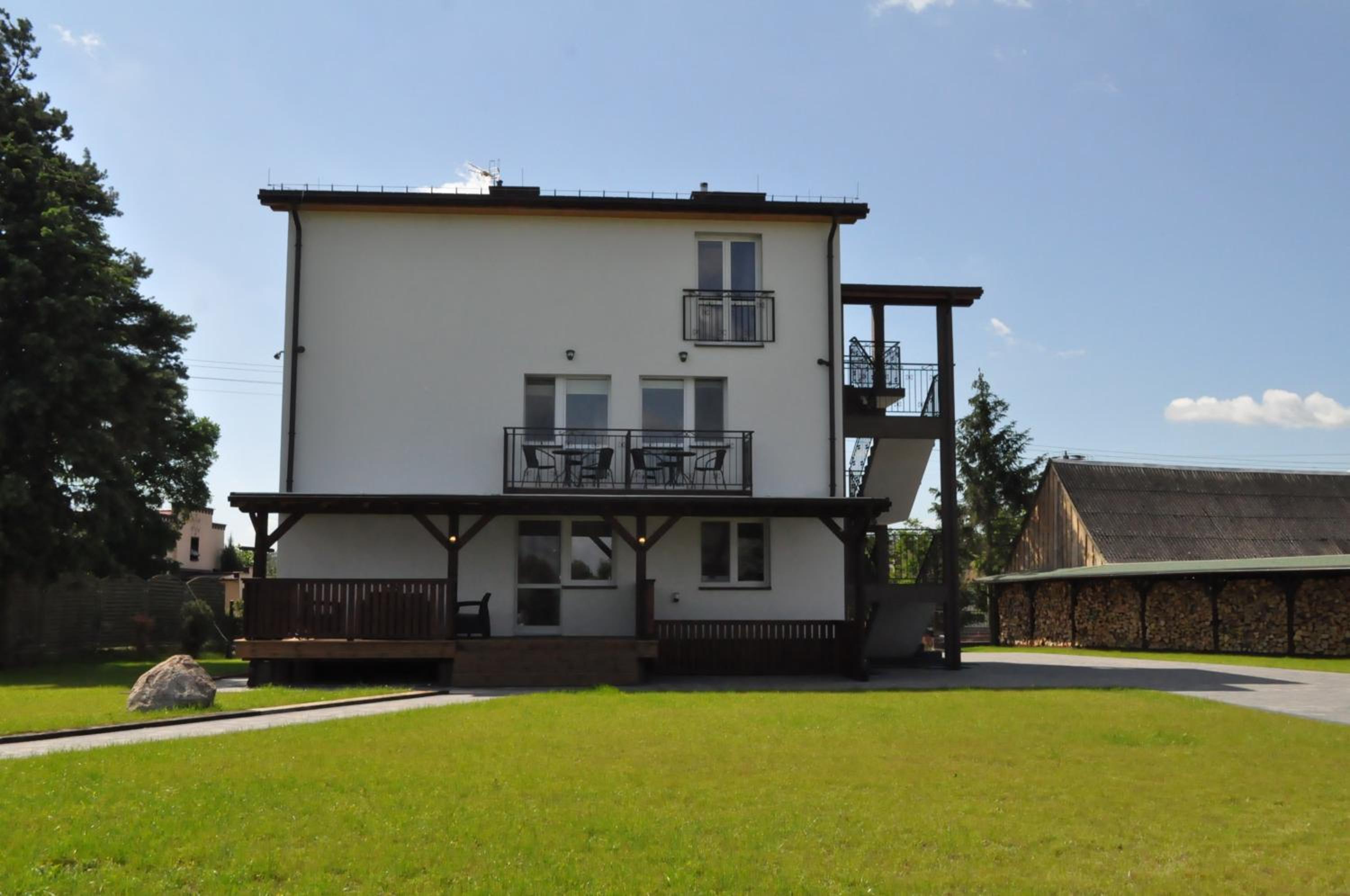 Photo 19