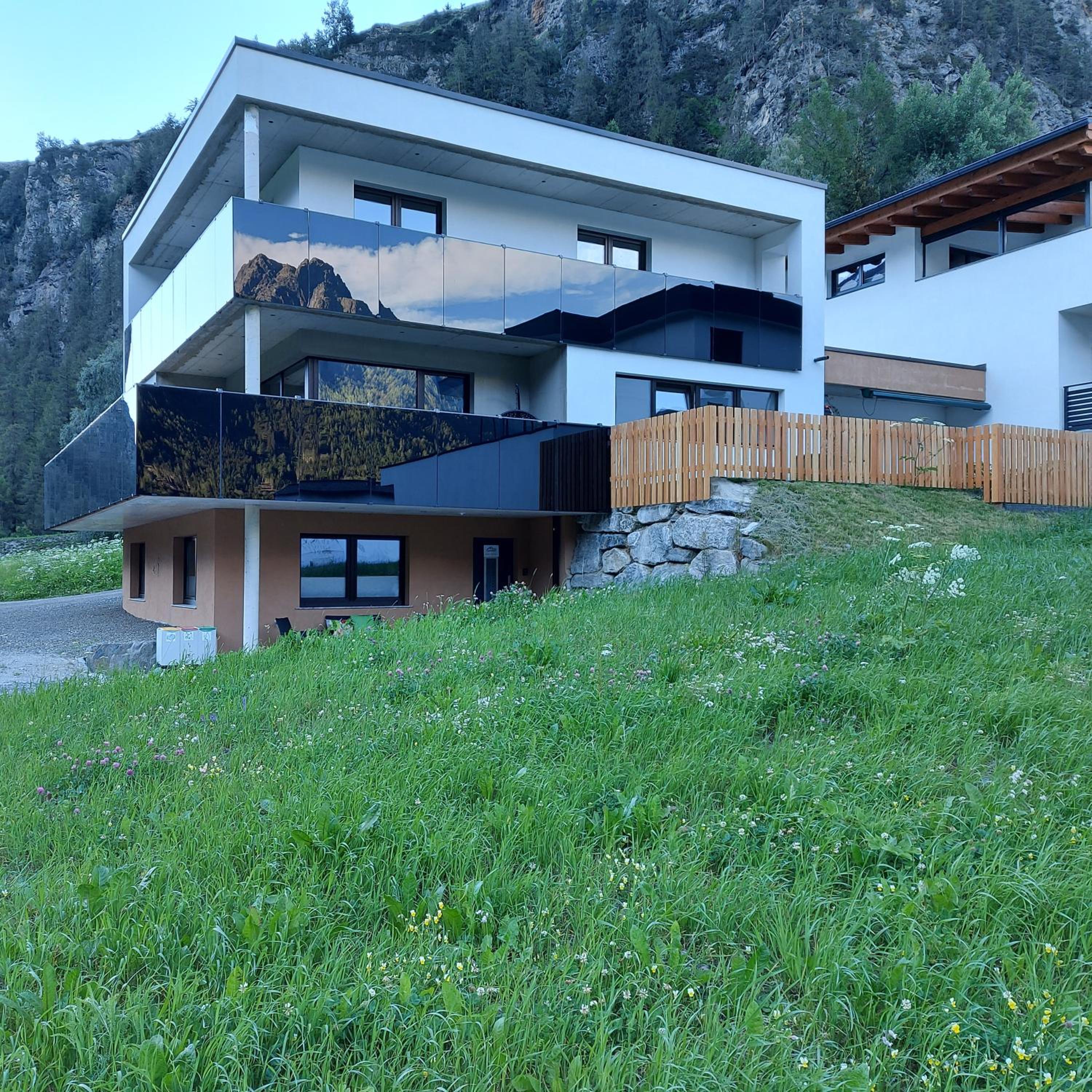 Apart Montis