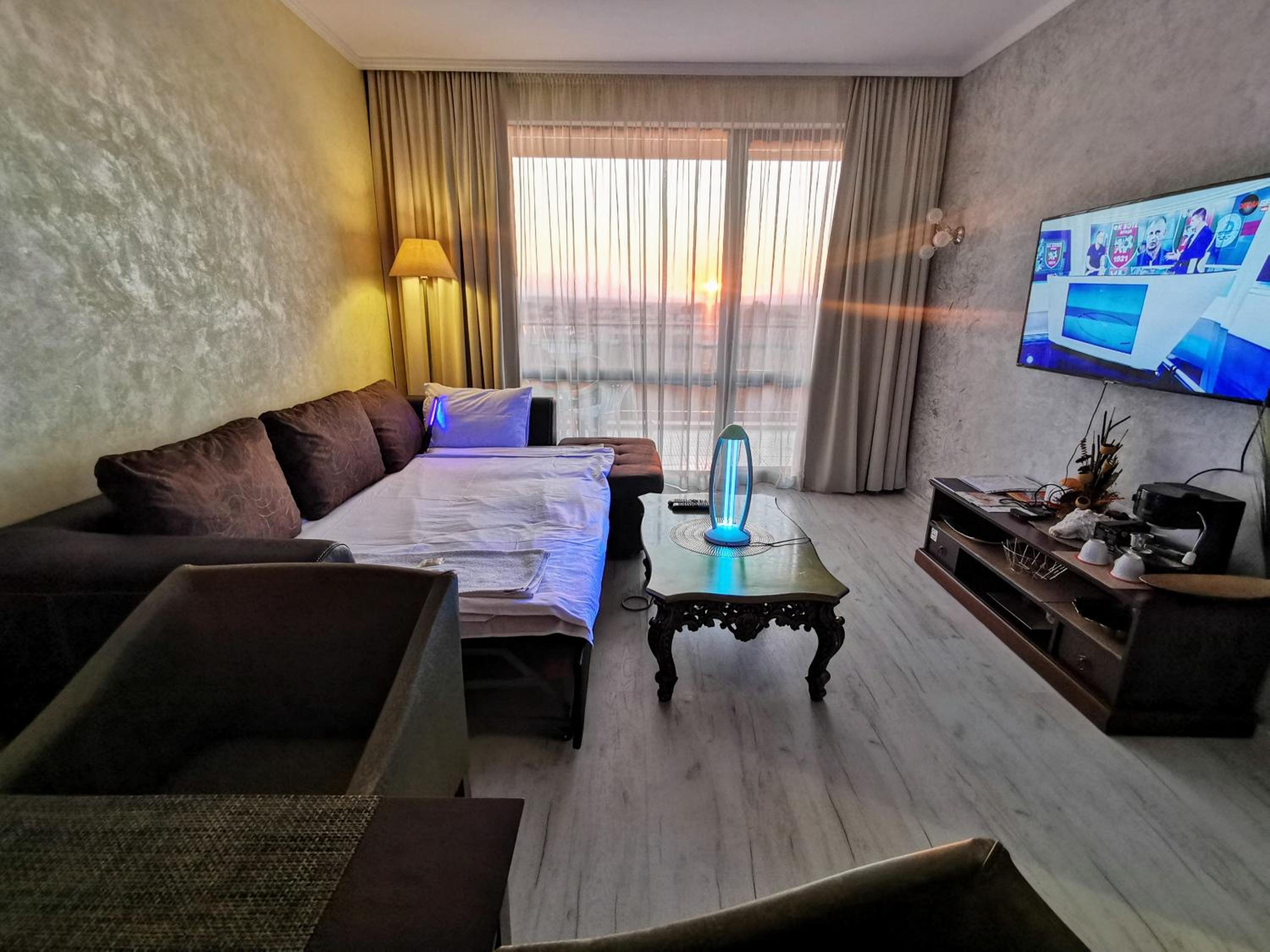 ROYAL BEACH HOTEL apartment
