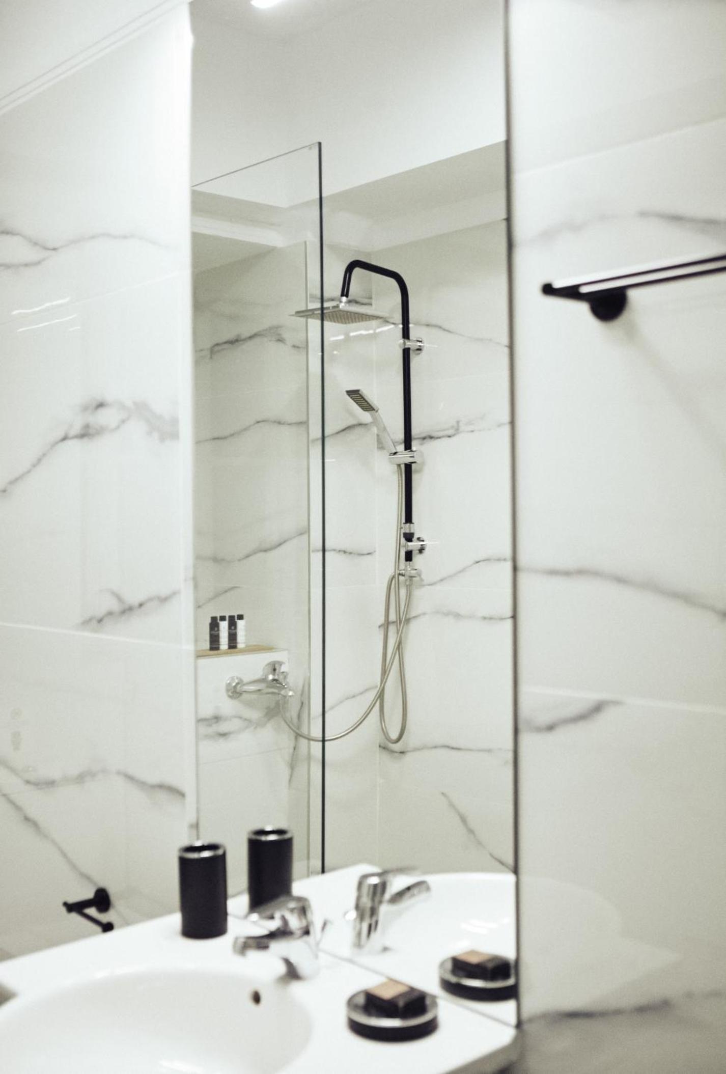 Art Pantheon - Suites & Apartments