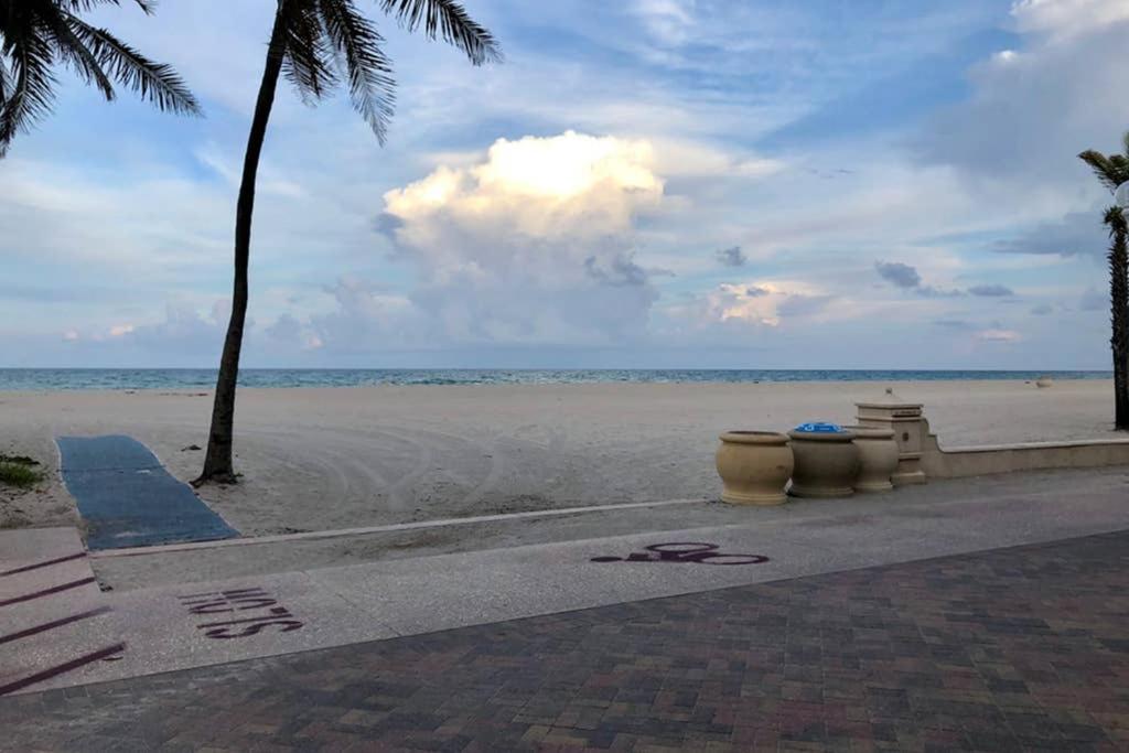 Hollywood Beach and Boardwalk