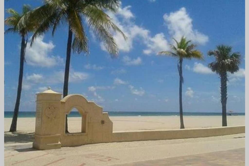 Hollywood Beach and Boardwalk